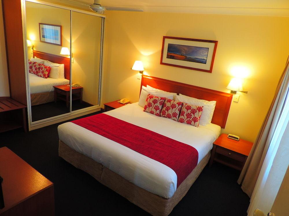 Habitación Governor's Lodge Resort Hotel