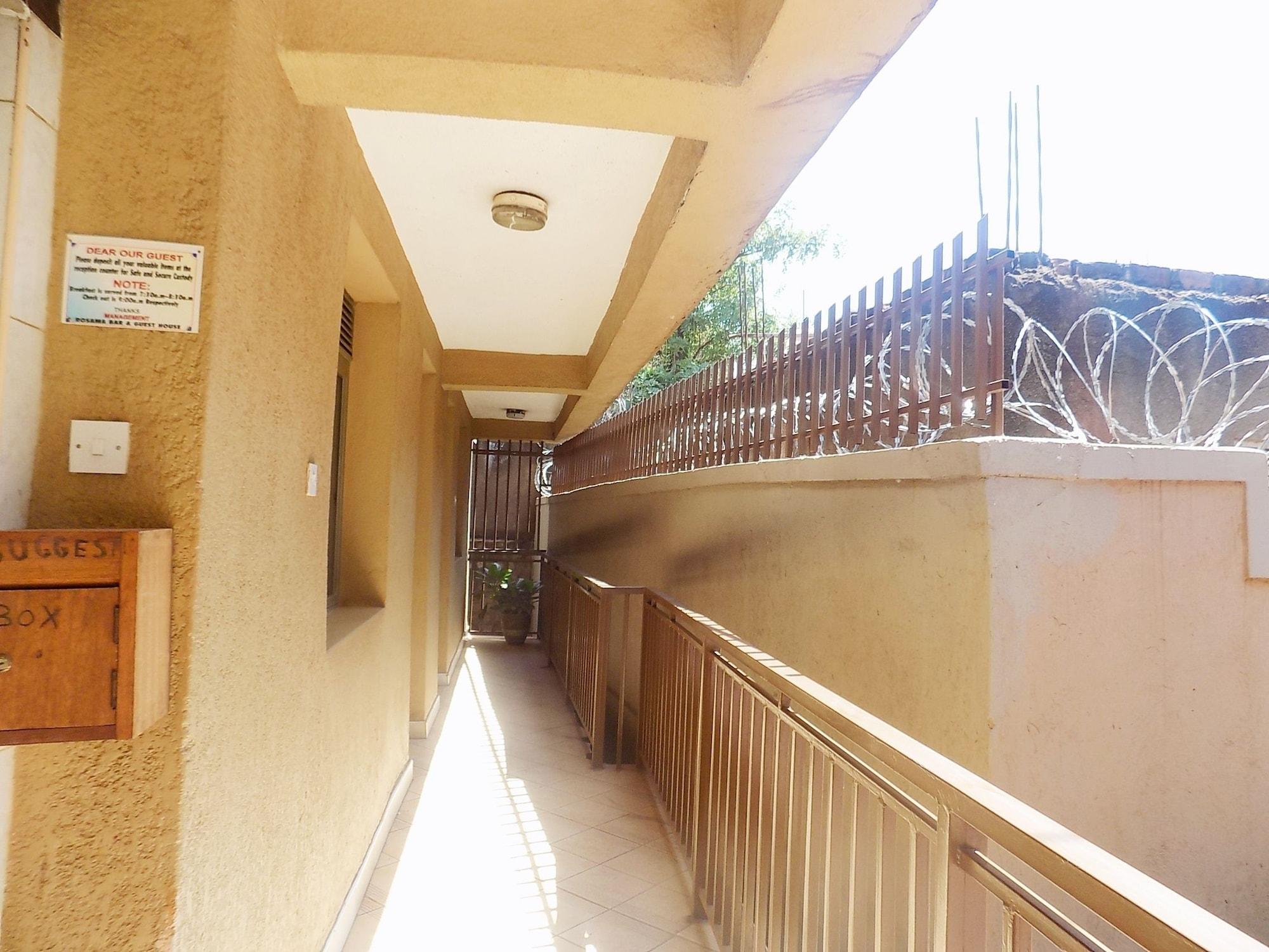 Vista Exterior Rosama Guest House