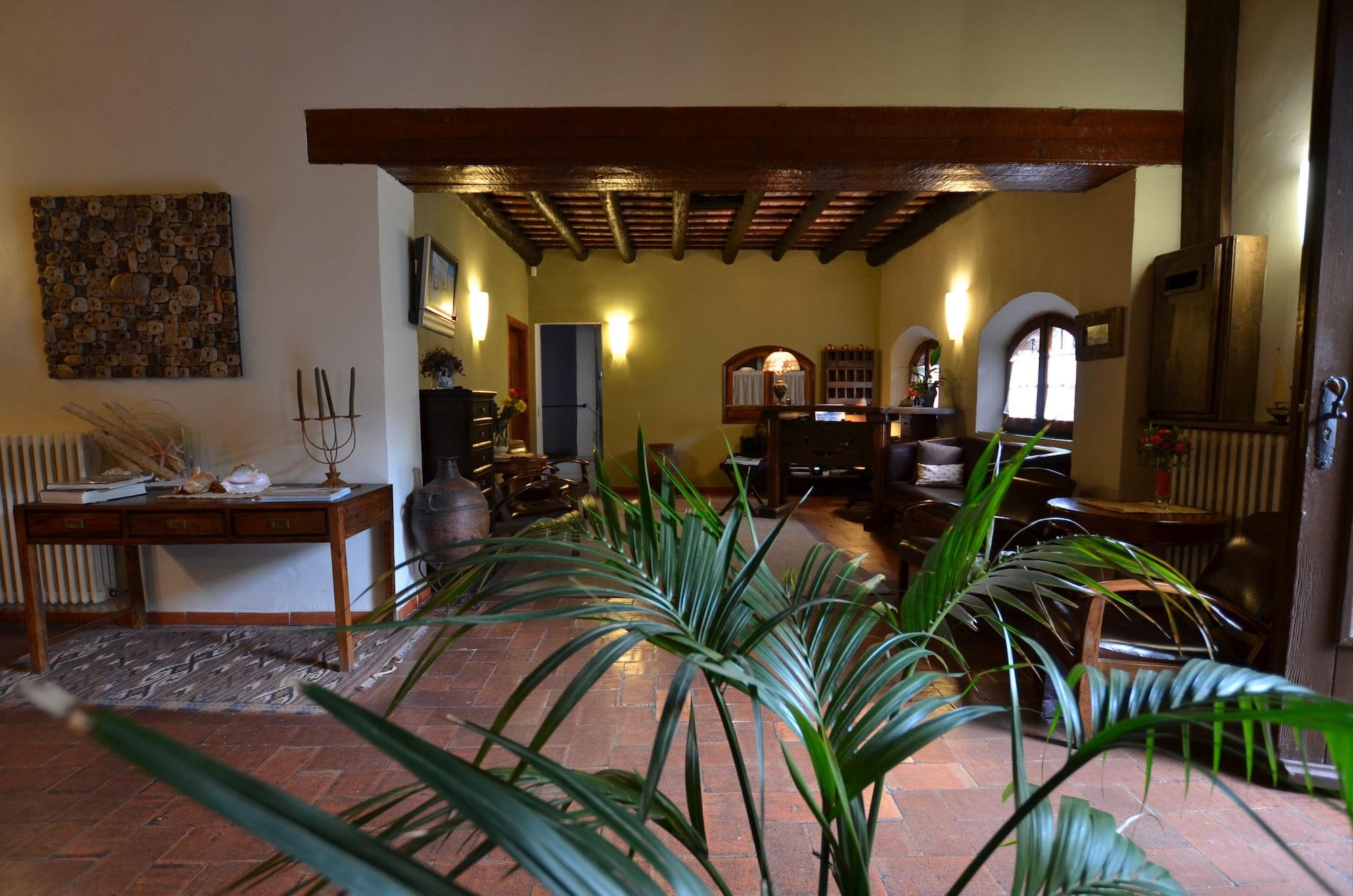 Vista Lobby Hotel Restaurant Galena Mas Comangau