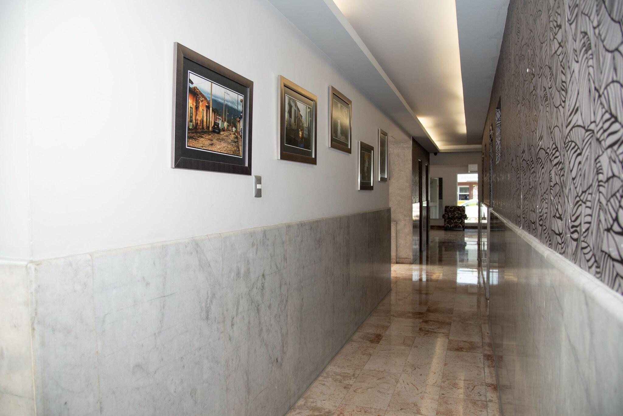 Vista Lobby Hotel Impala