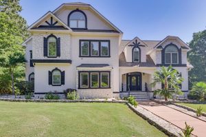 Alquiler Vacacional - Boat Dock & Movie Theater: Lake Wylie Retreat!