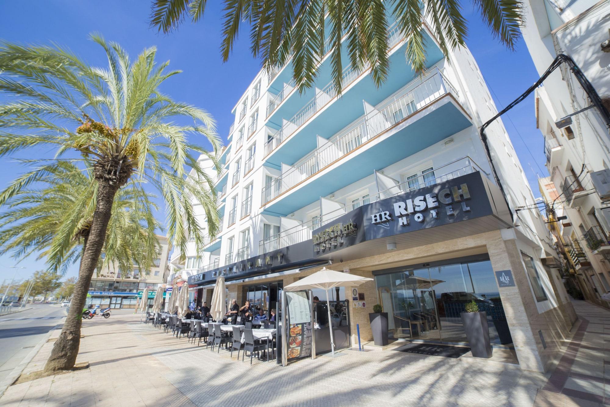 Vista Exterior Hotel Risech
