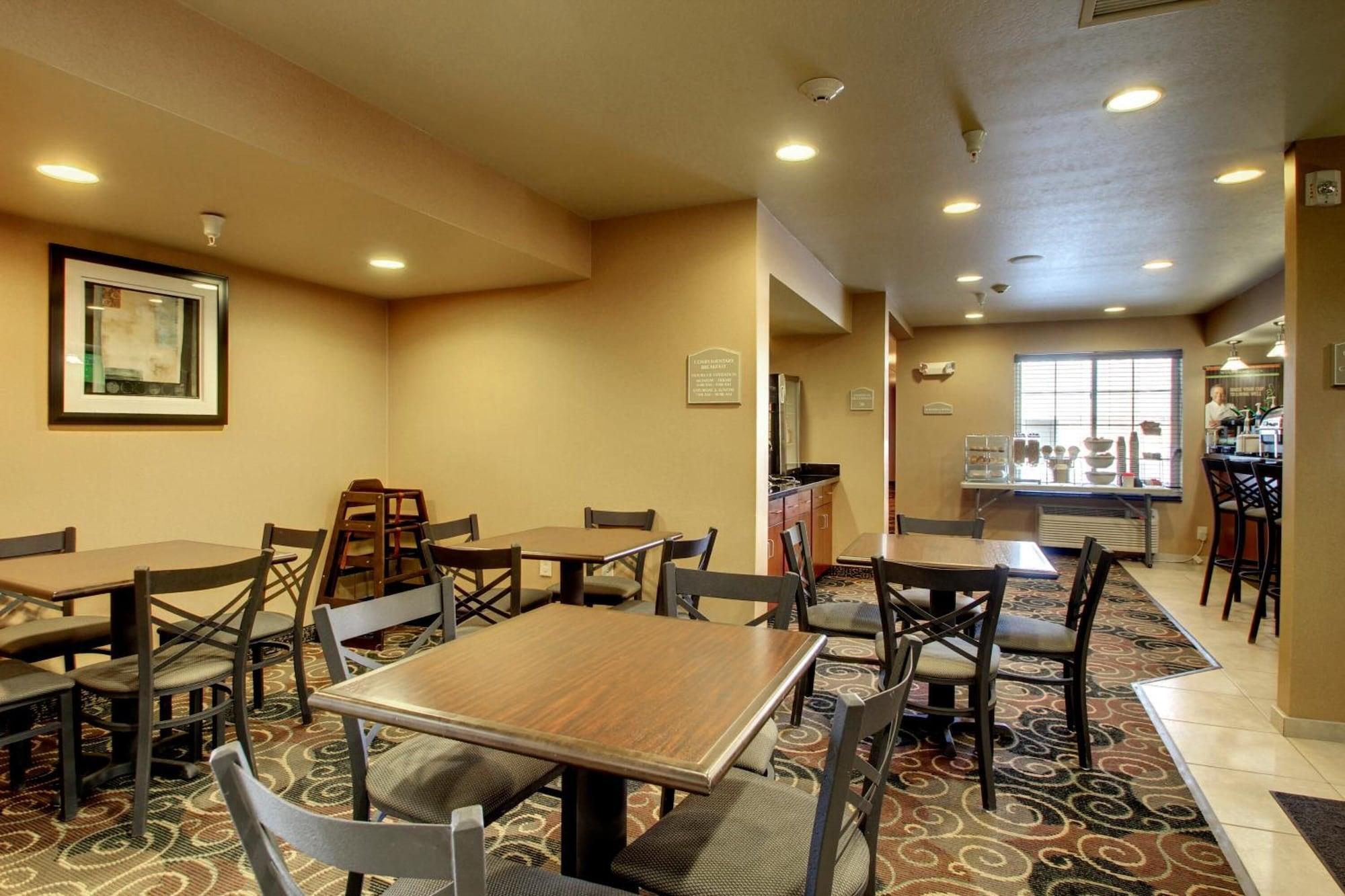 Restaurant Cobblestone Inn & Suites - Bottineau