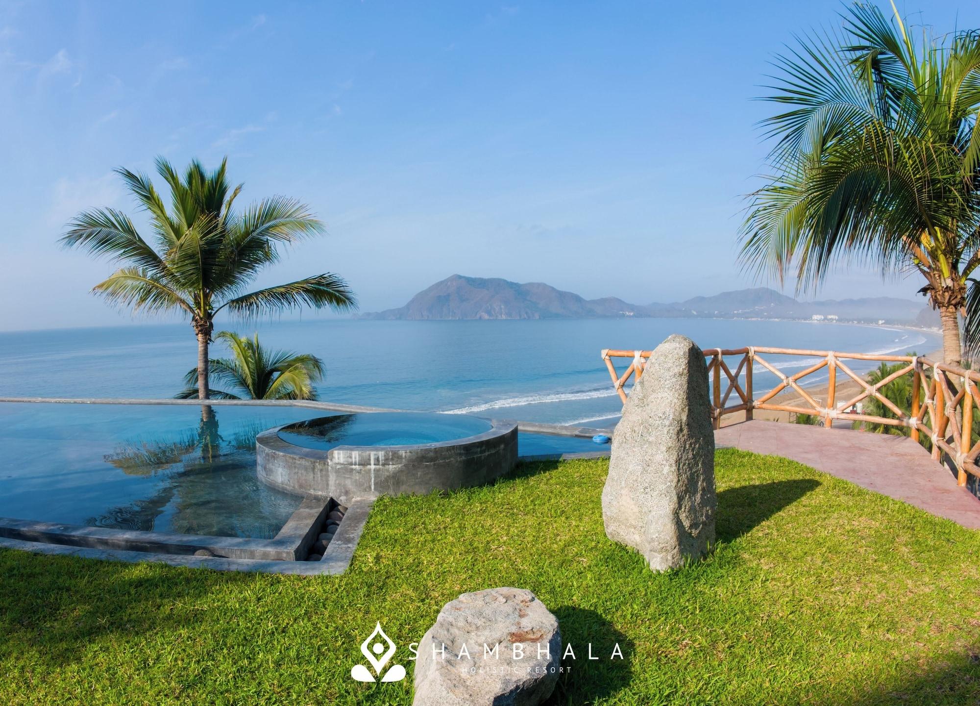 Vista Piscina Shambhala Holistic Resort