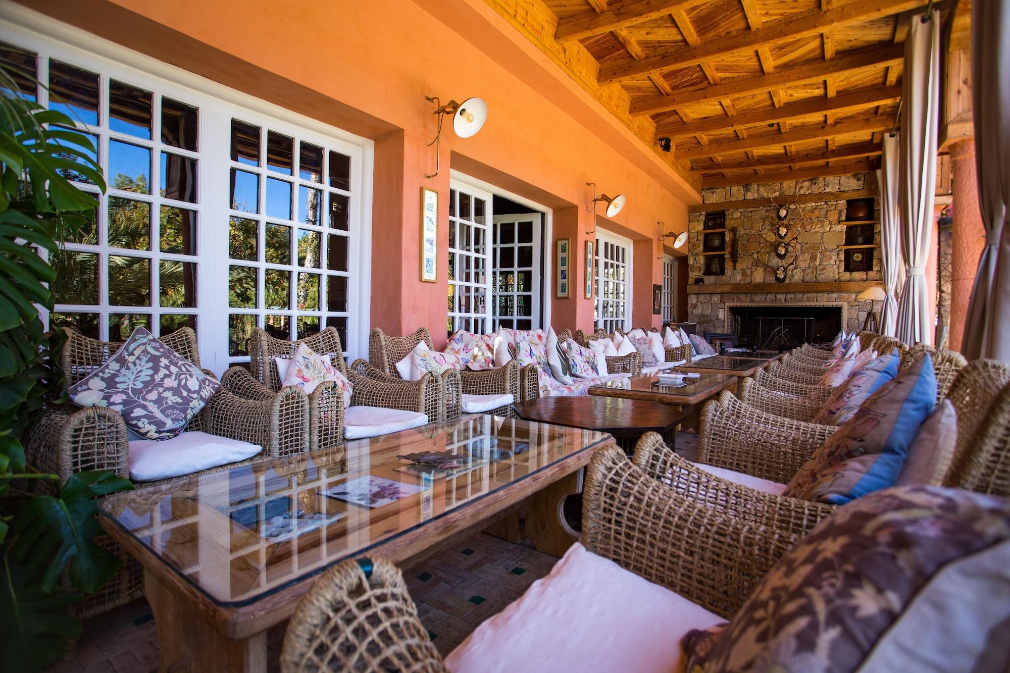 Vista Lobby Domaine de la Roseraie Resort