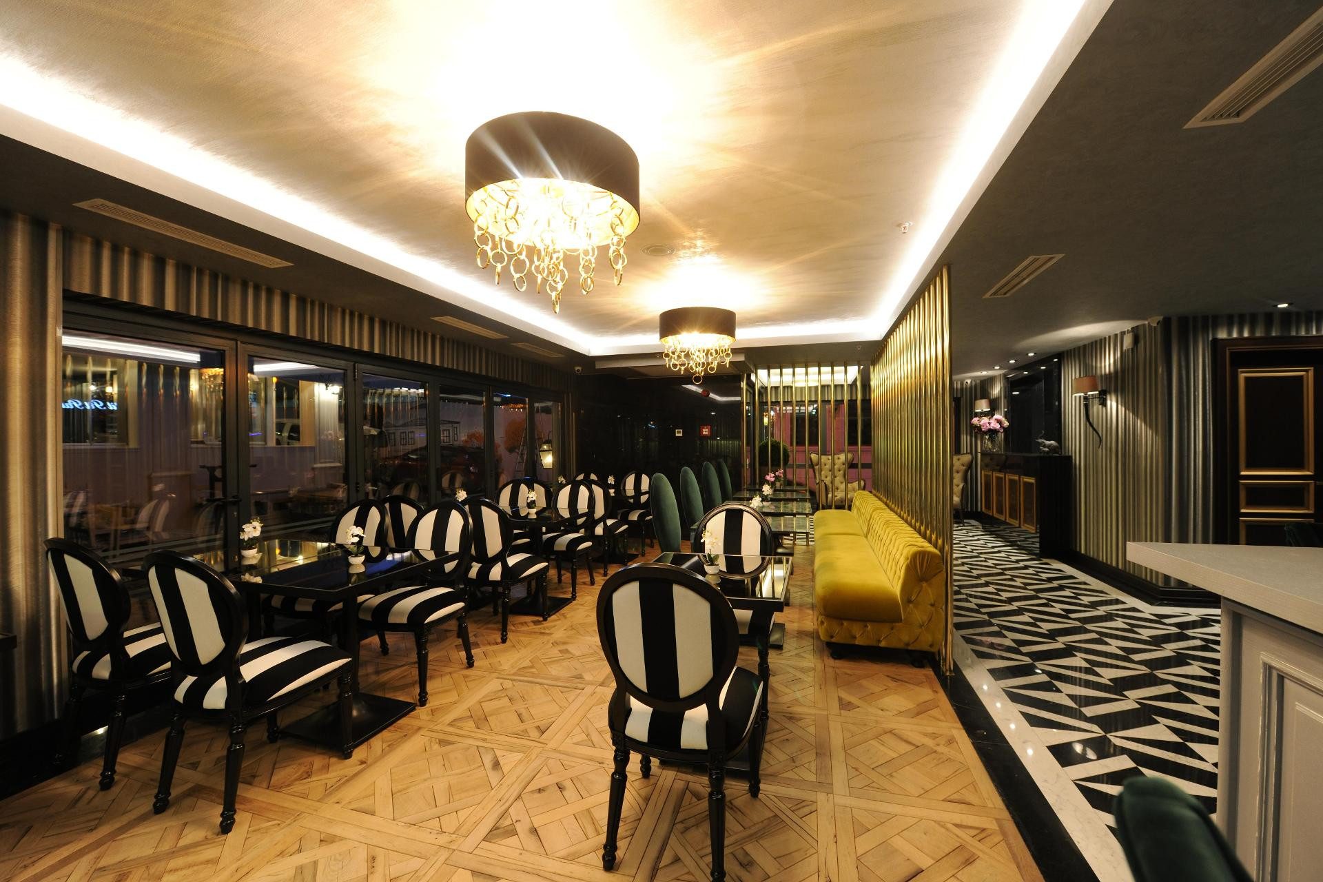 Restaurant Le Petit Palace Hotel