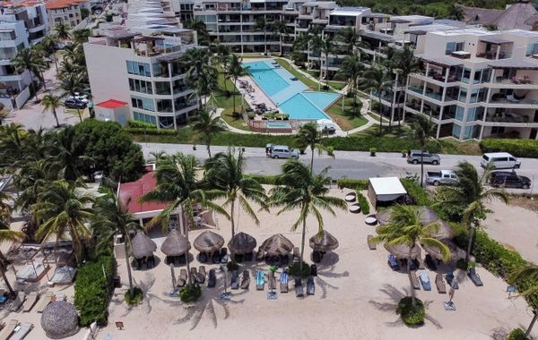 The Elements Oceanfront & Beachside Condo Hotel - Hoteles de lujo en Playa del Carmen, México