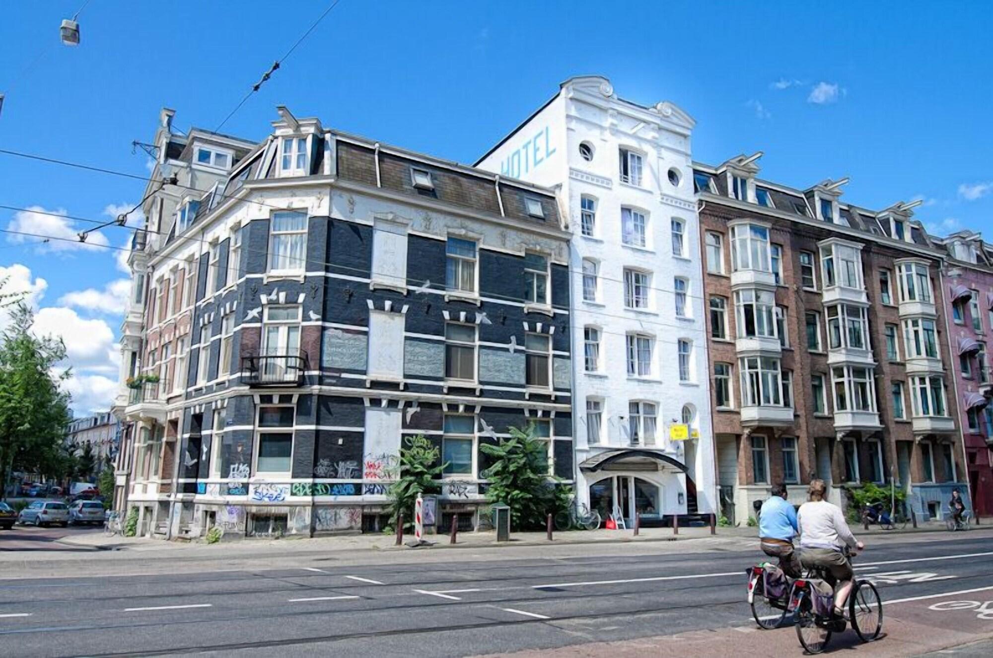 Varios Marnix Hotel