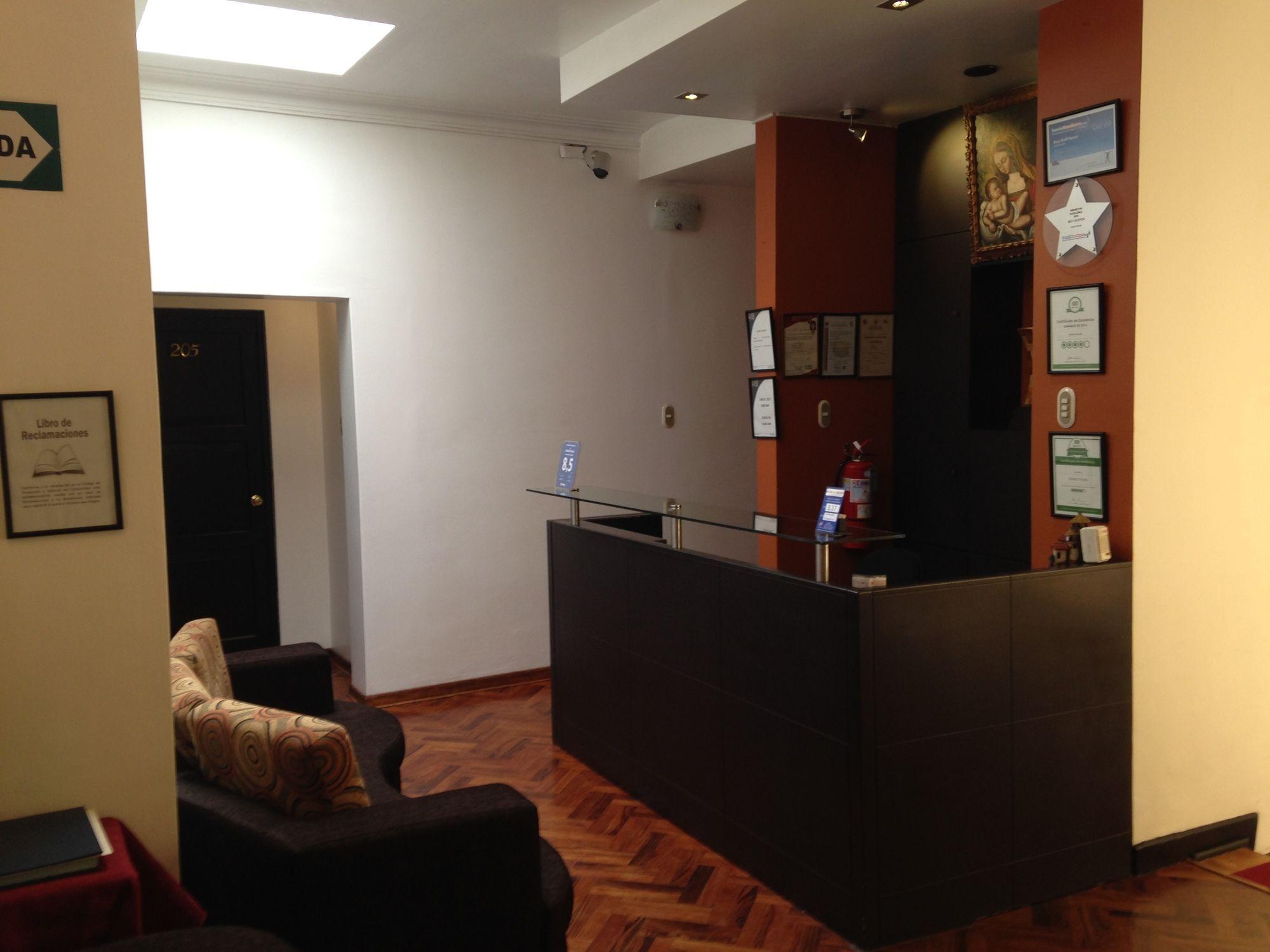 Vista Lobby Hostal El Triunfo