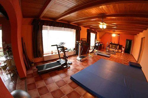 Gimnasio Hotel Daisy Superior