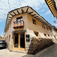 Alojamiento - HOTEL MONTES CENTRAL