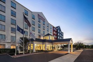 Alojamiento - Hilton Garden Inn Queens/JFK Airport