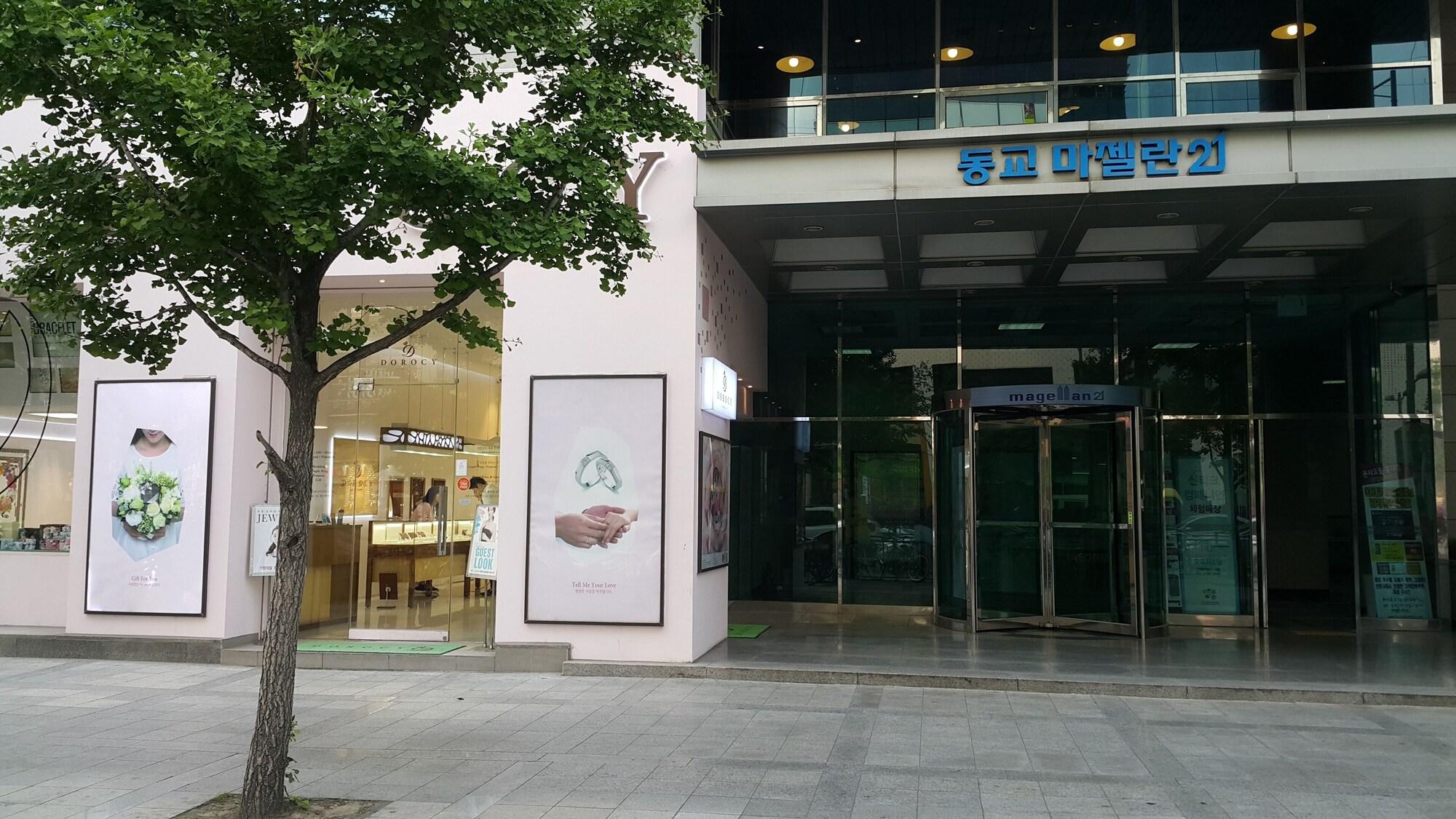 Vista Exterior Hongstay in Hongdae