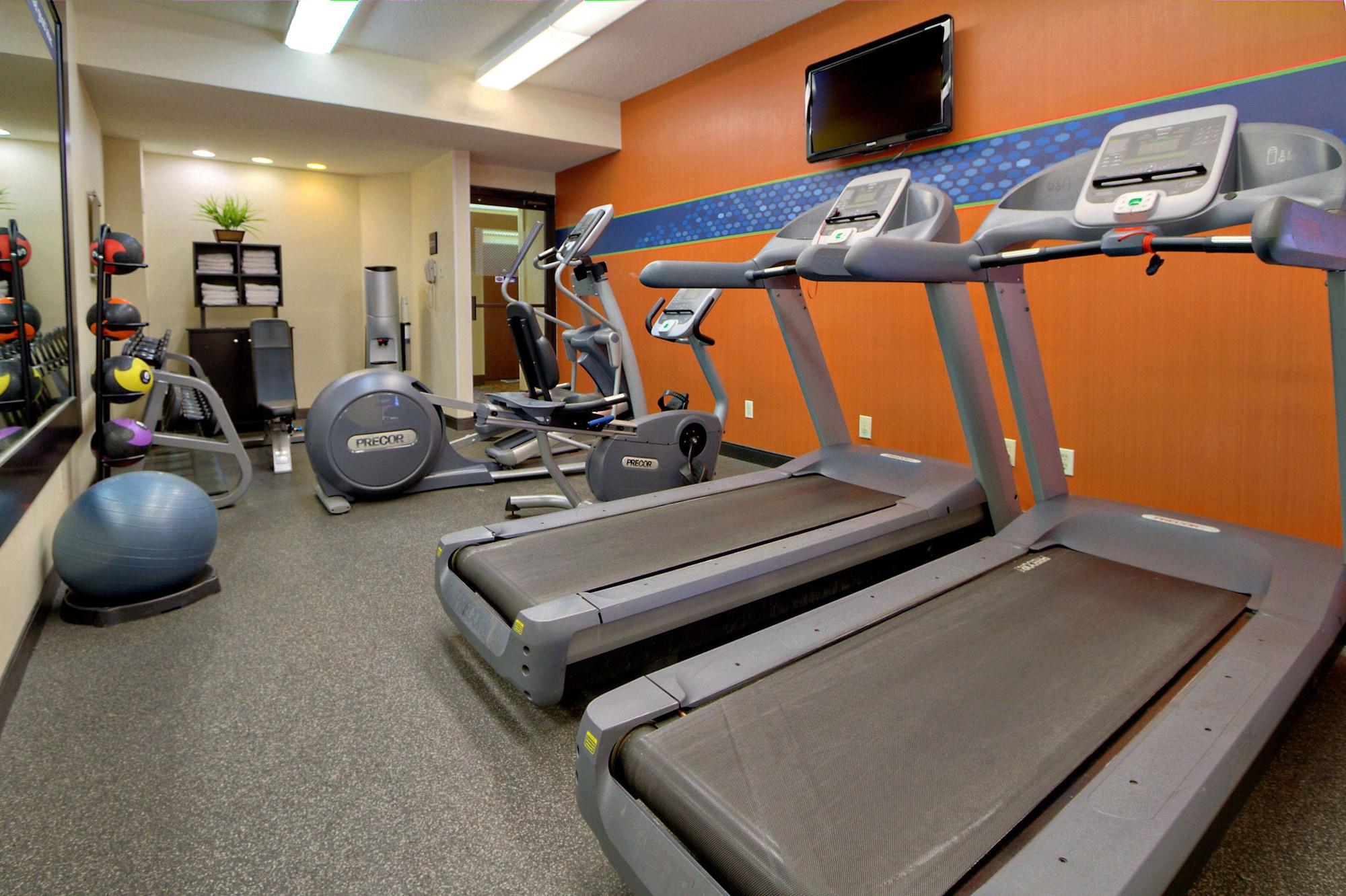 Gimnasio Hampton Inn Charlotte - University Place