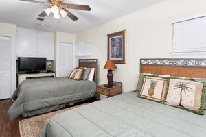 Alquiler Vacacional - 11908 Old Demere Rd by Hodnett Cooper