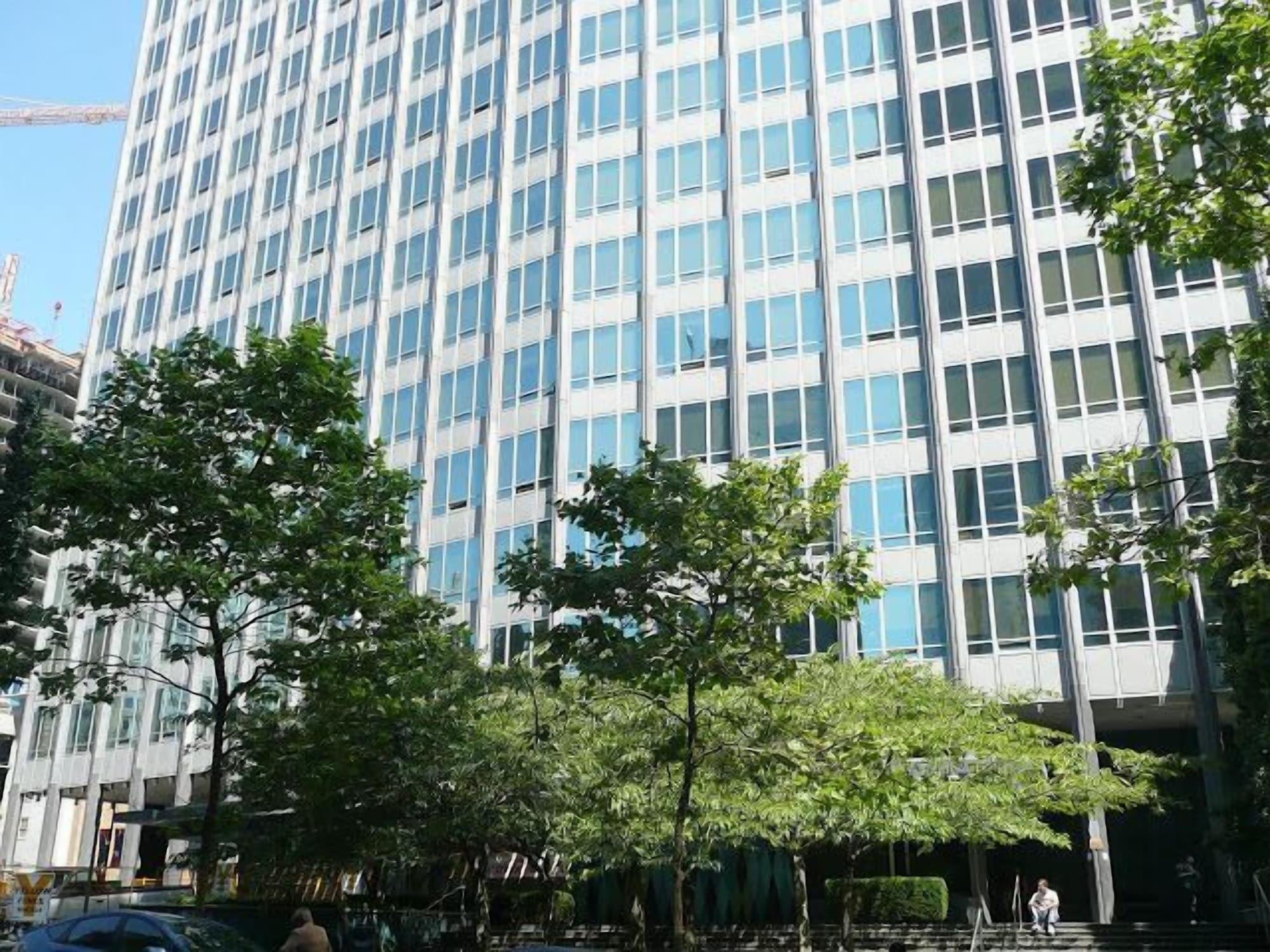 Vista Exterior MondeLiving City Condo