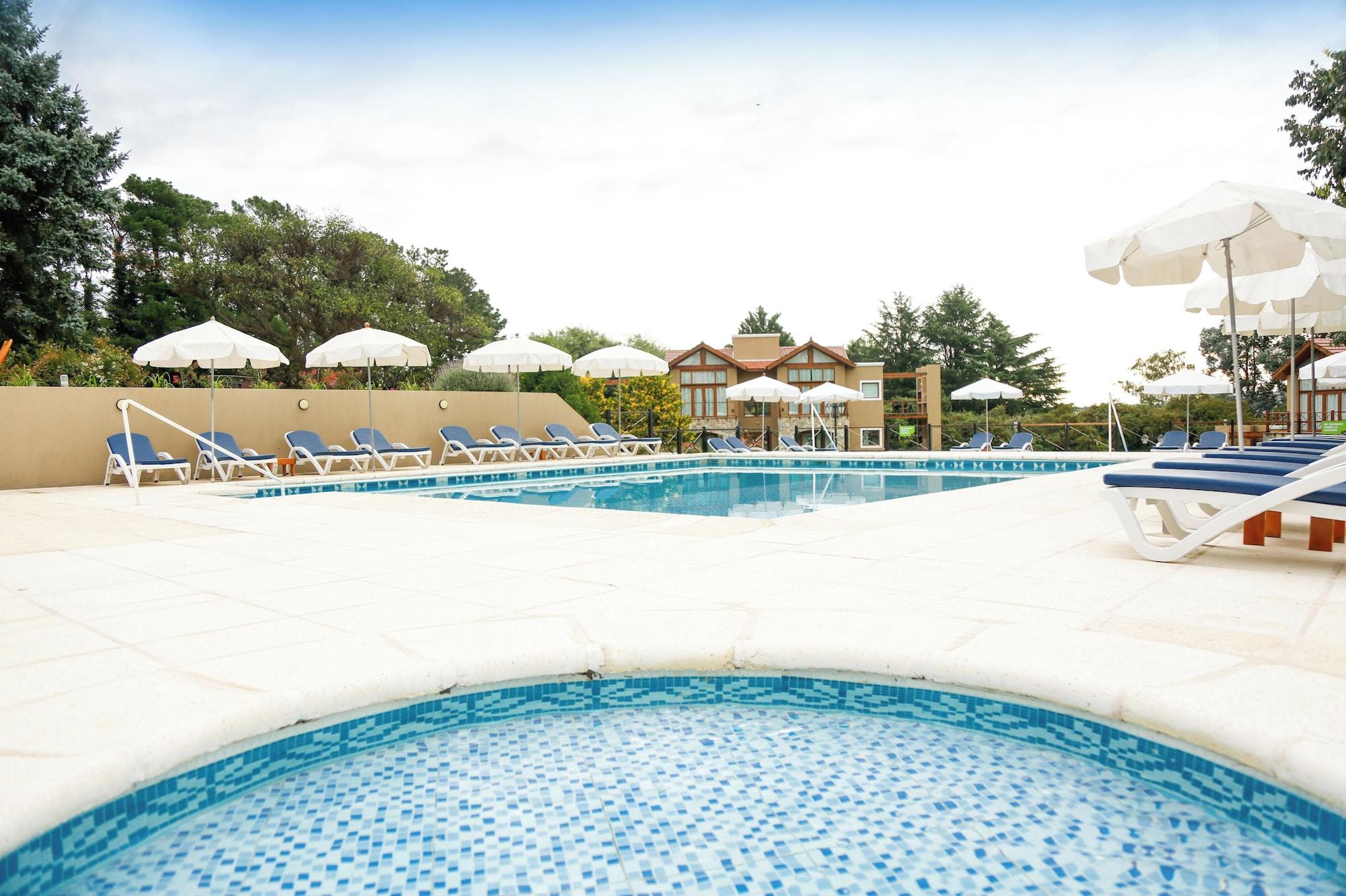 Vista Piscina Mell Mell en la Sierra