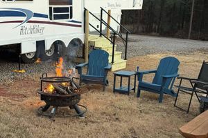 Alquiler Vacacional - Luxury Glamping RV Sleeps 4 Hot Tub All Resort Amenities Near Lake Claiborne
