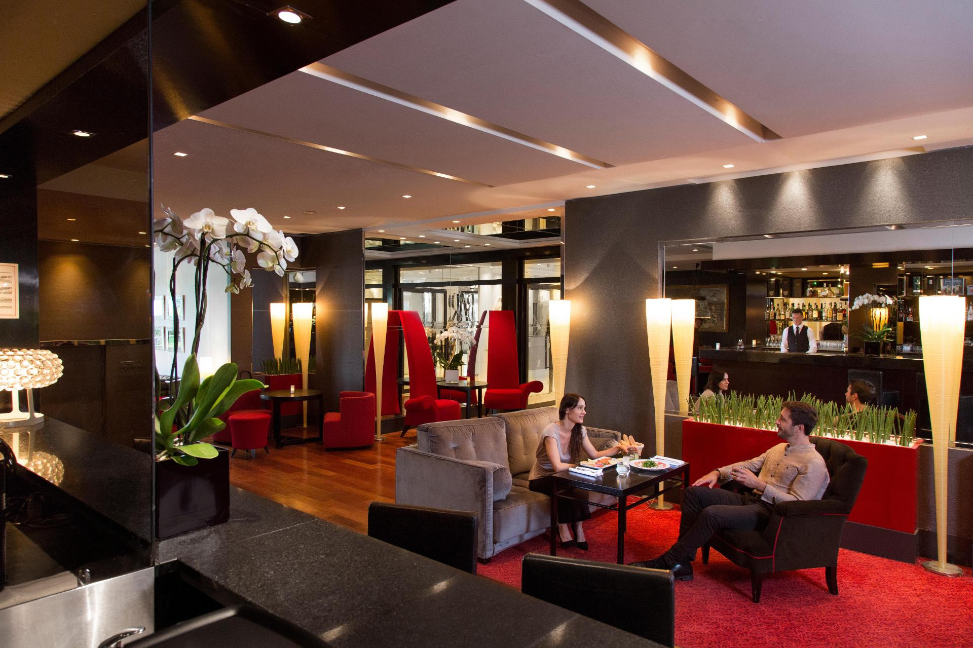 Bar/Salón Relais Spa Val d'Europe