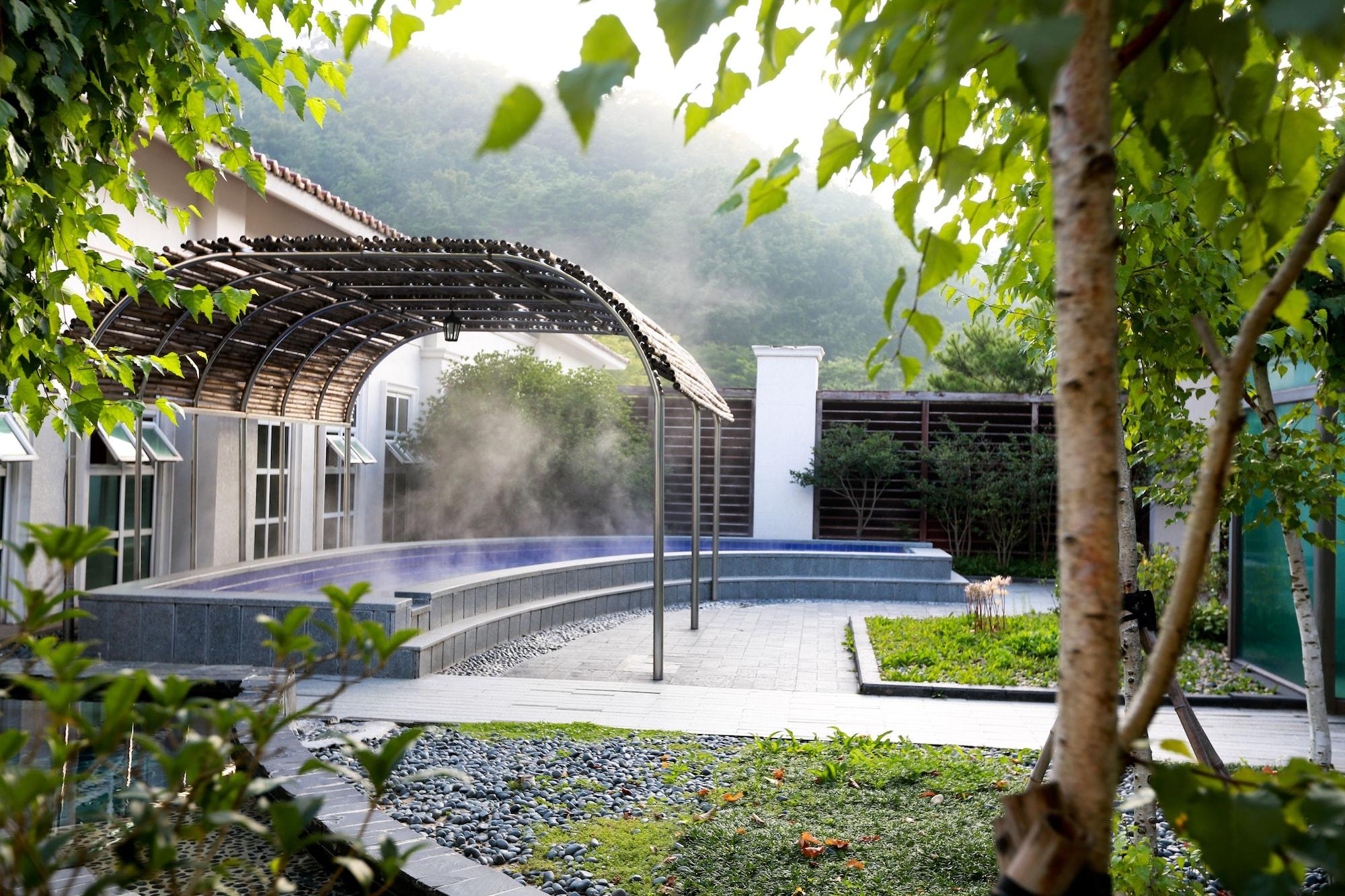 Spa Damyang Hotel