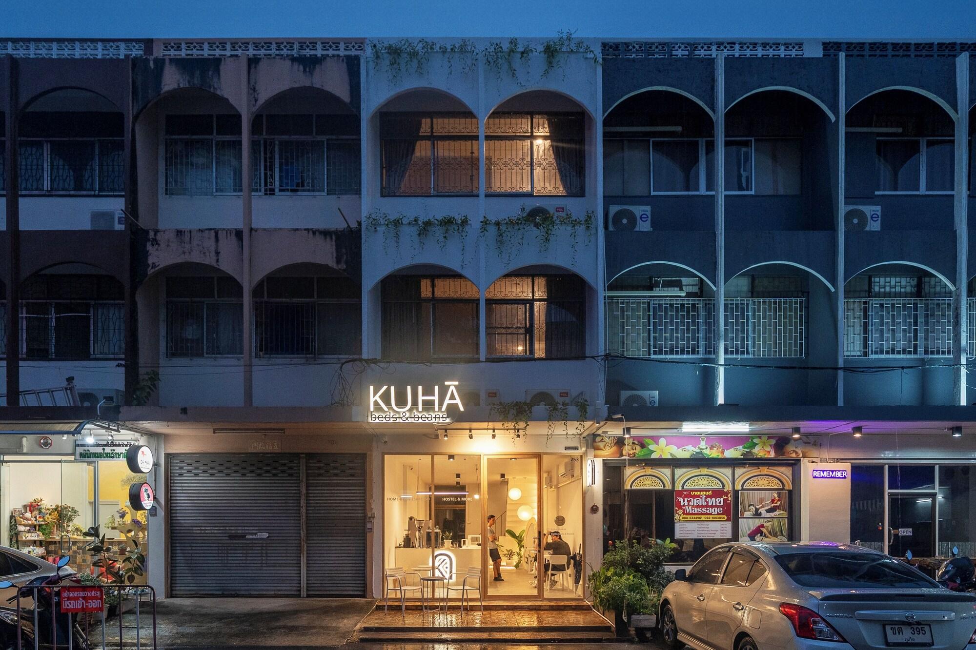 Varios Kuha Phuket Old Town