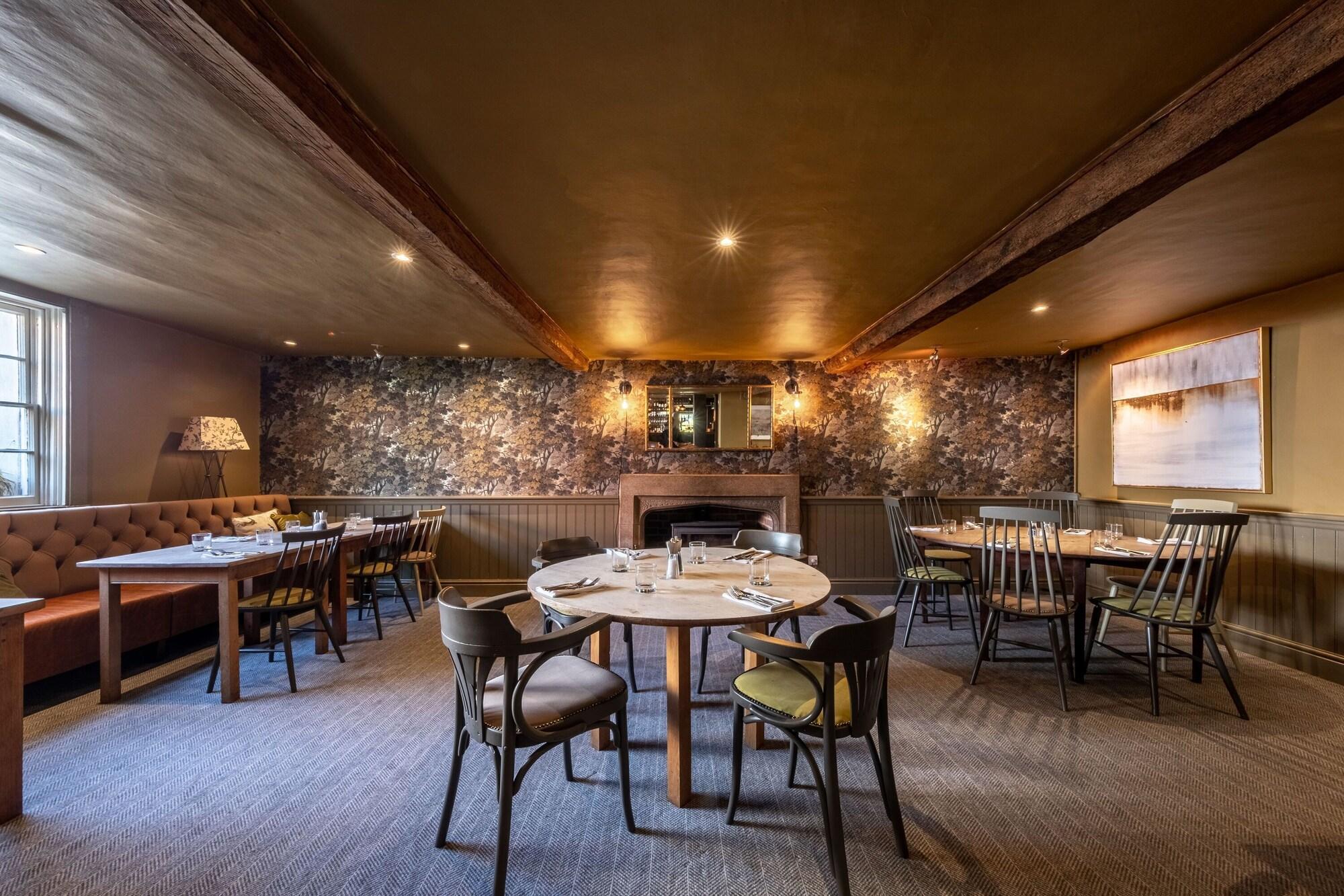 Vista Lobby The Crown Stoke By Nayland