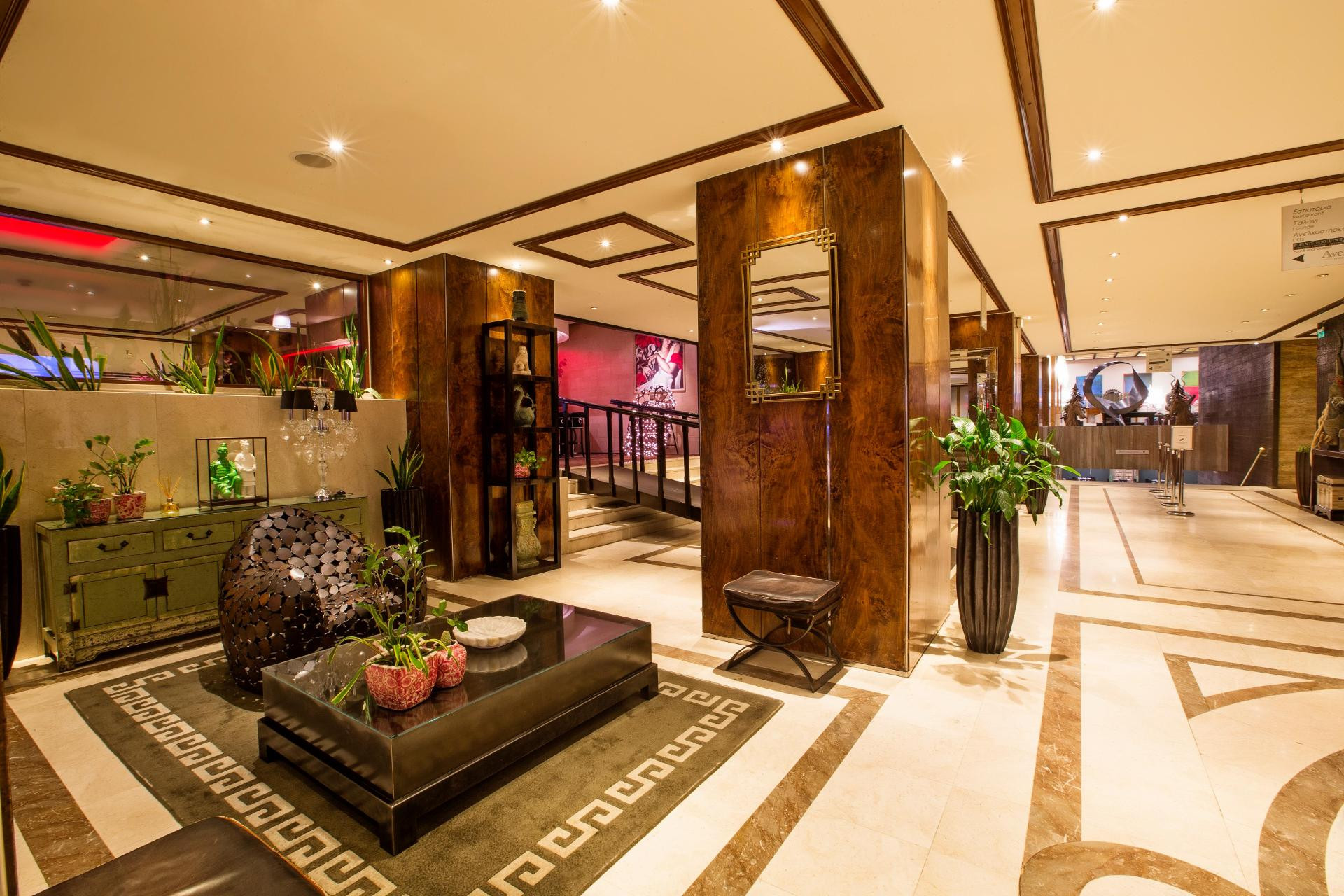 Vista Lobby President