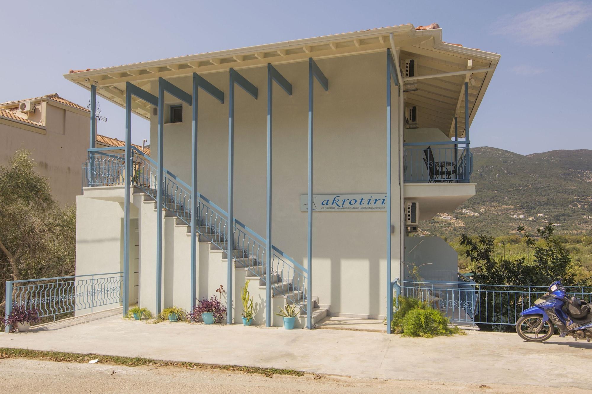 Varios Akrotiri