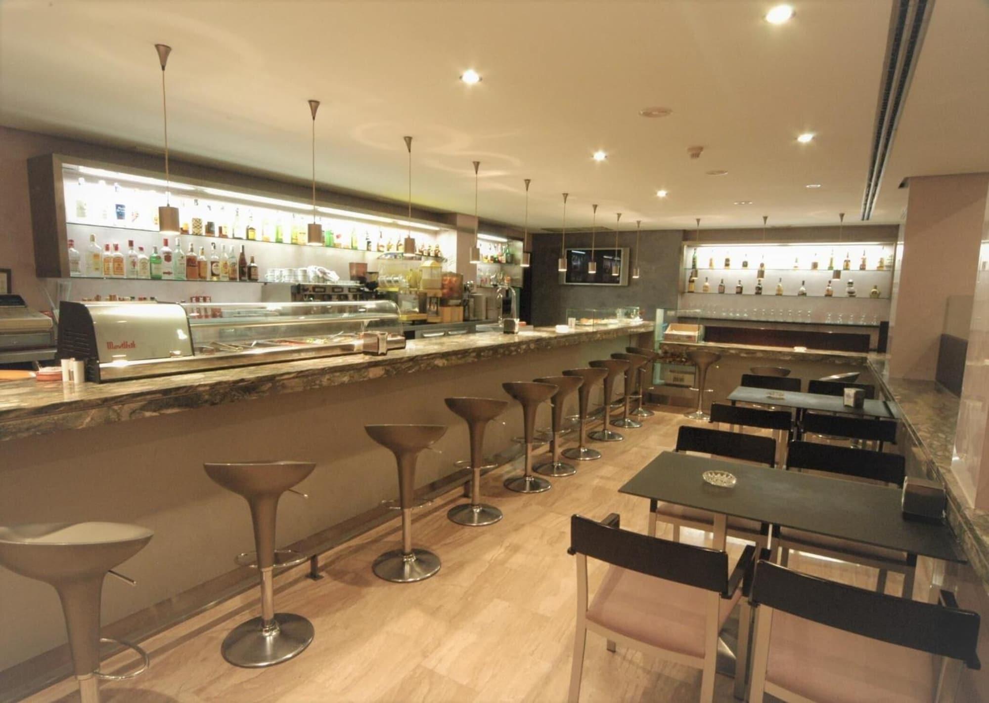 Bar/Salón Hotel Tanit