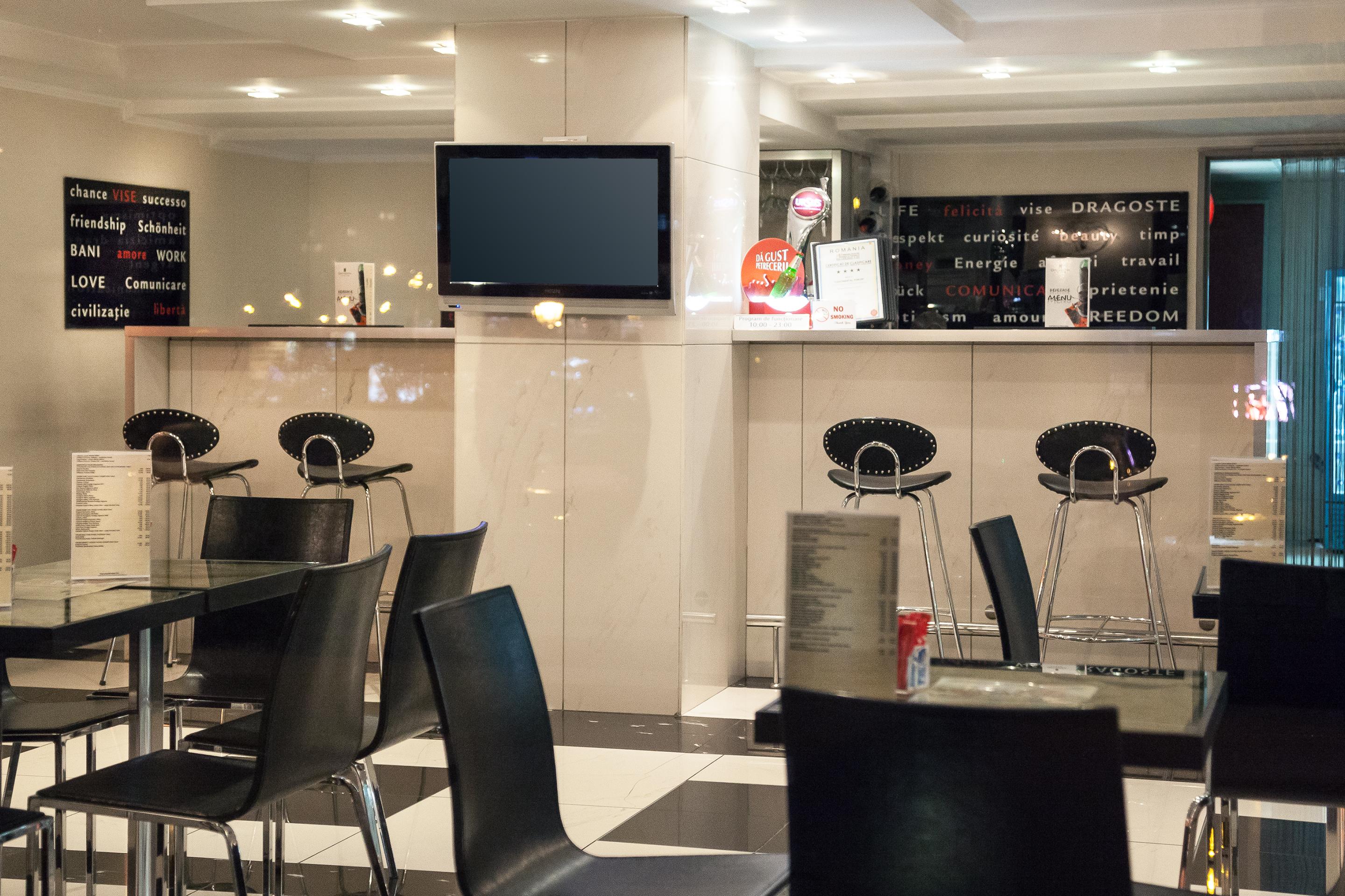 Bar/Salón Continental Forum Sibiu