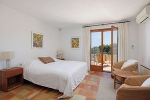 Alquiler Vacacional - Luxurious Villa, with Pool, Tennis, Pétanque, Bar, and Sea View