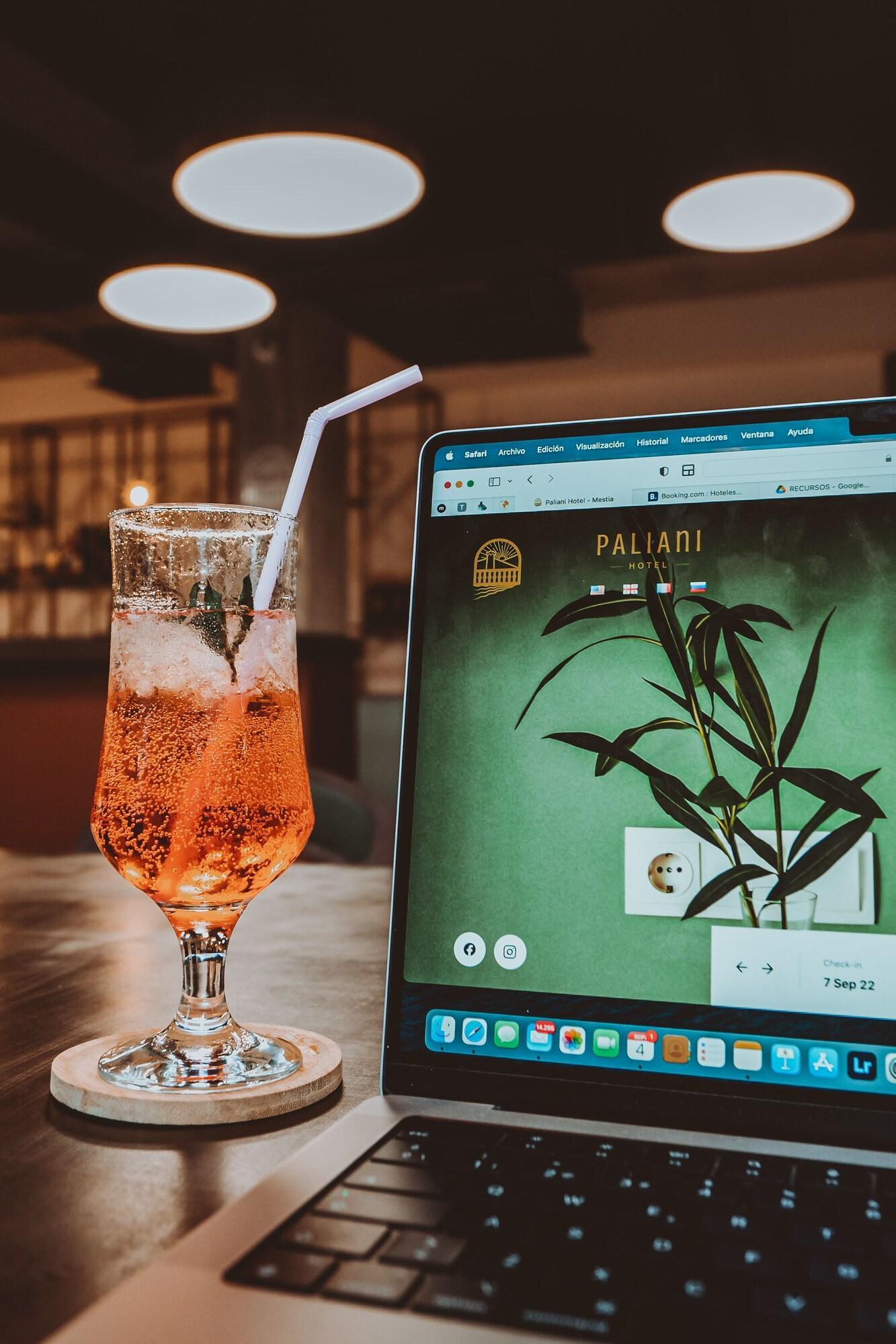 Bar/Salón Paliani Hotel