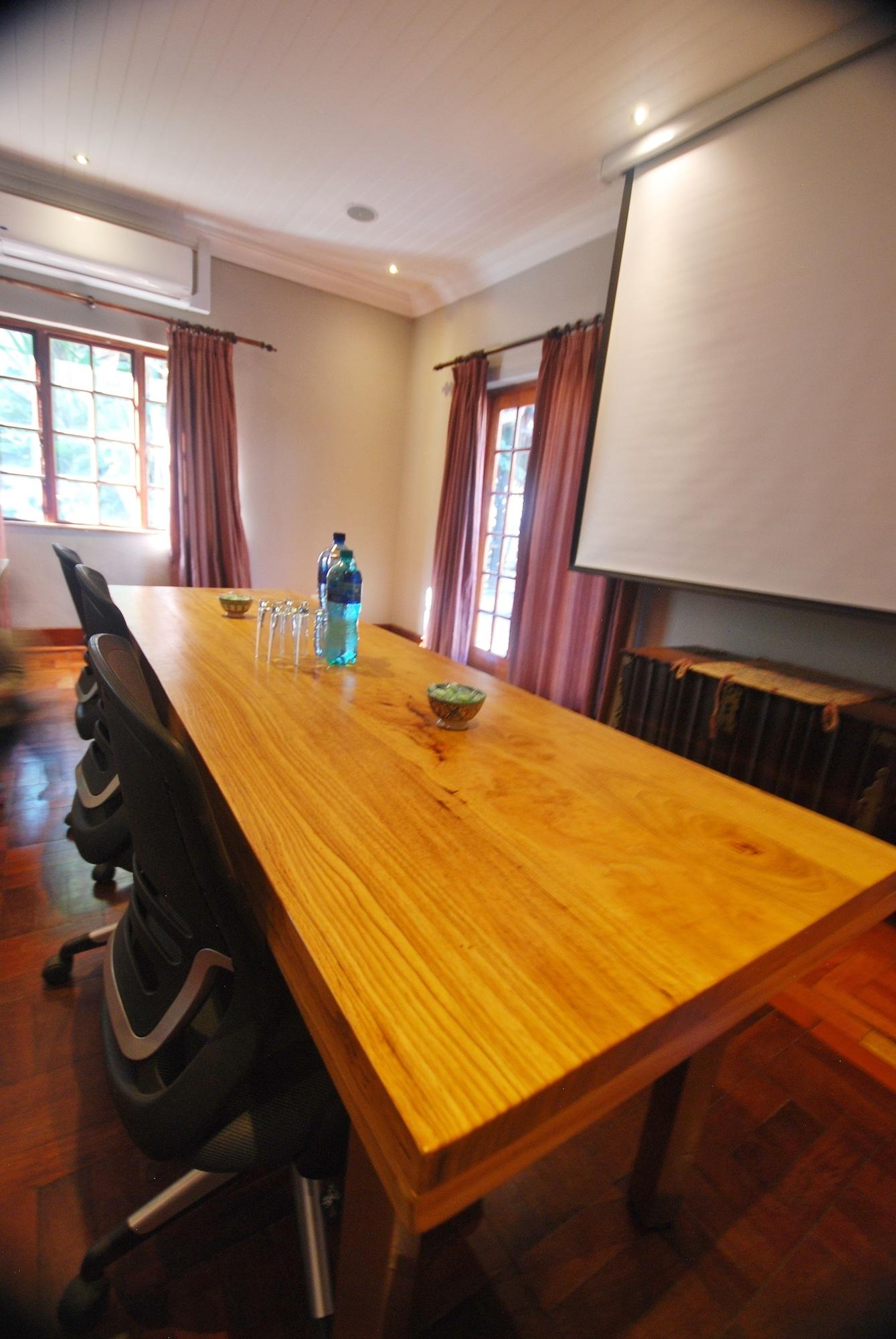 Sala de Reuniones The Wardrobe Guest House