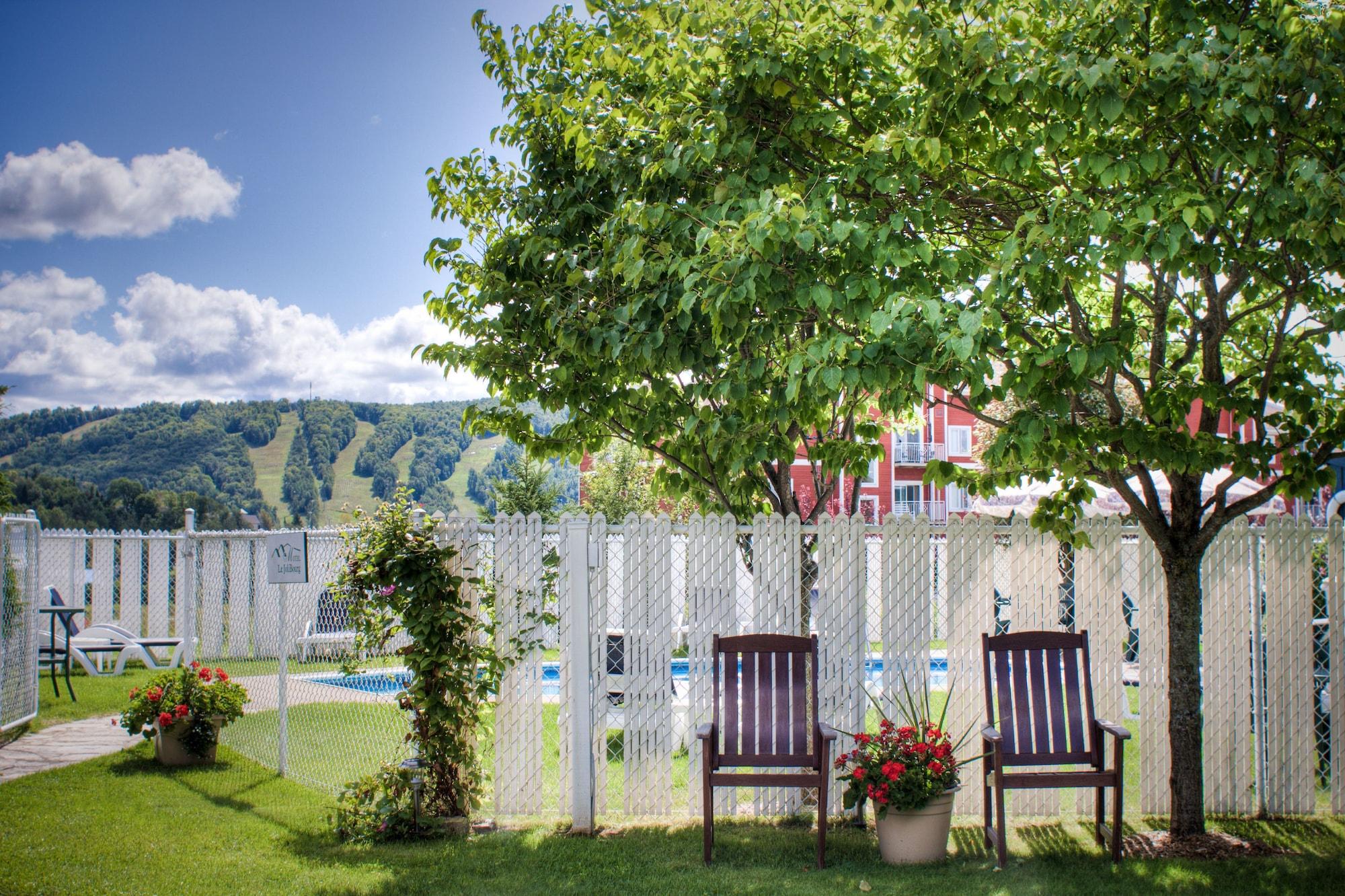 Vista Exterior Motel Le JoliBourg