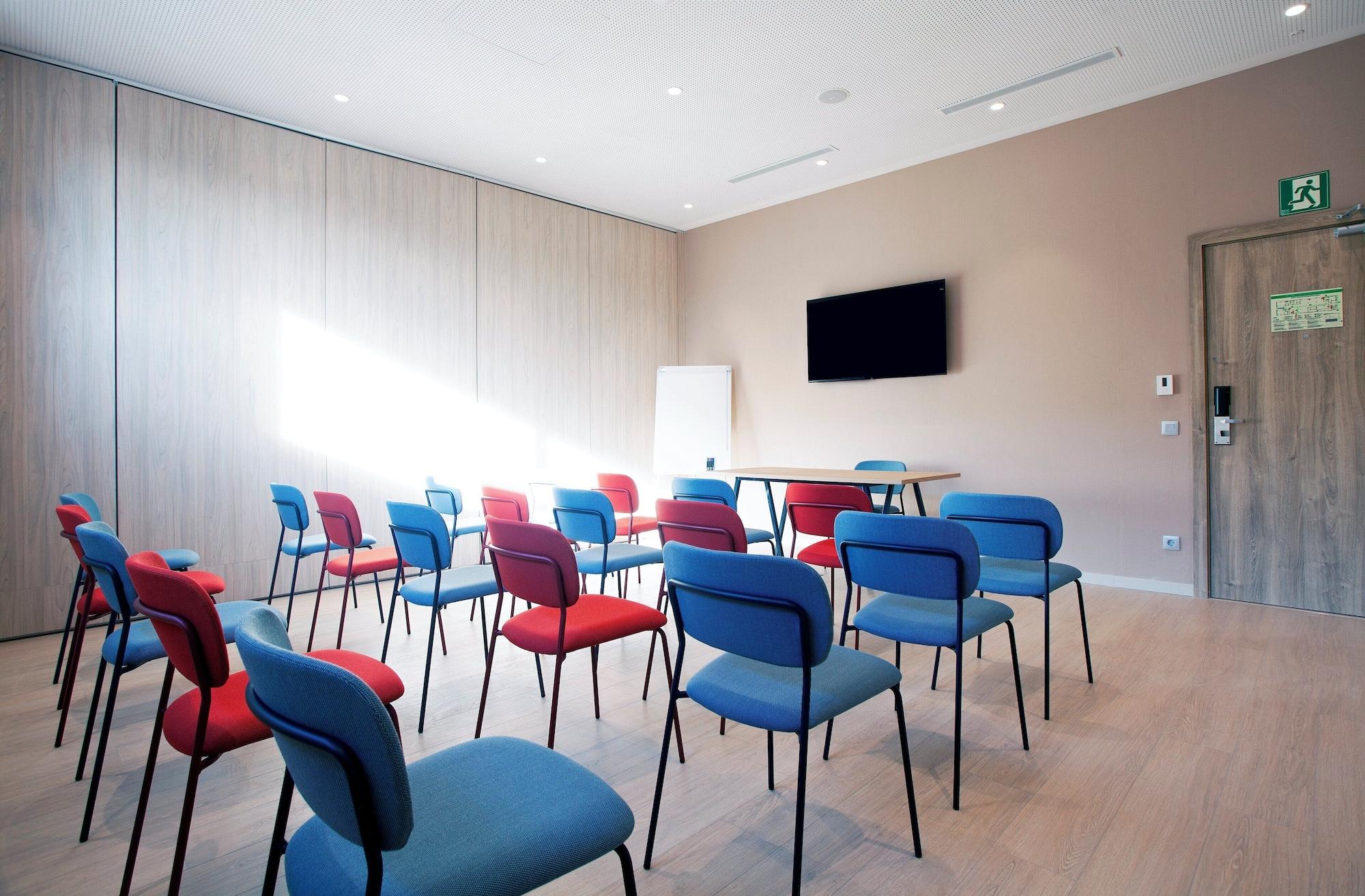 Sala de Reuniones Holiday Inn Express & Suites Barcelona Sabadell by IHG