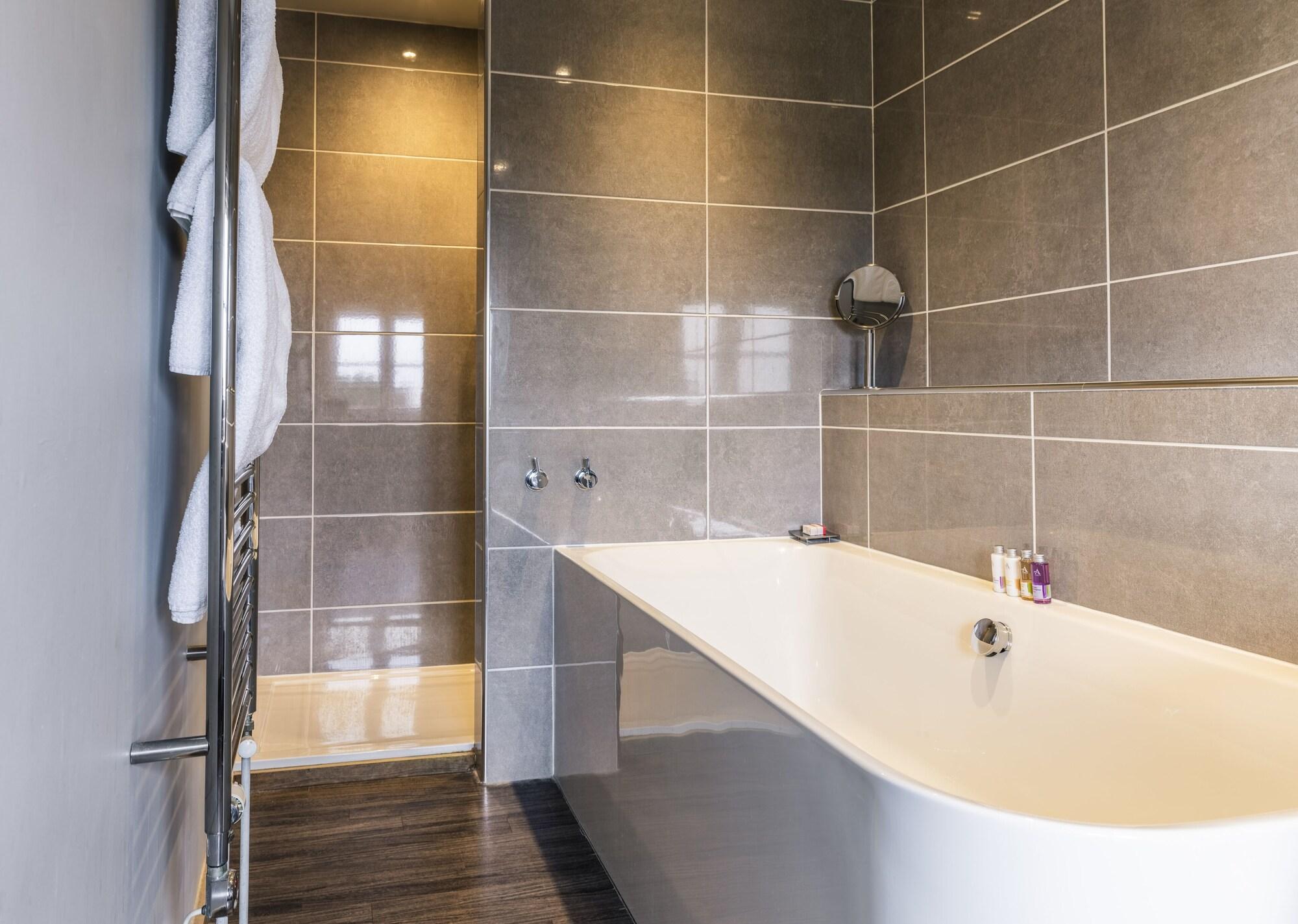 Equipamiento de Habitación Crown and Castle