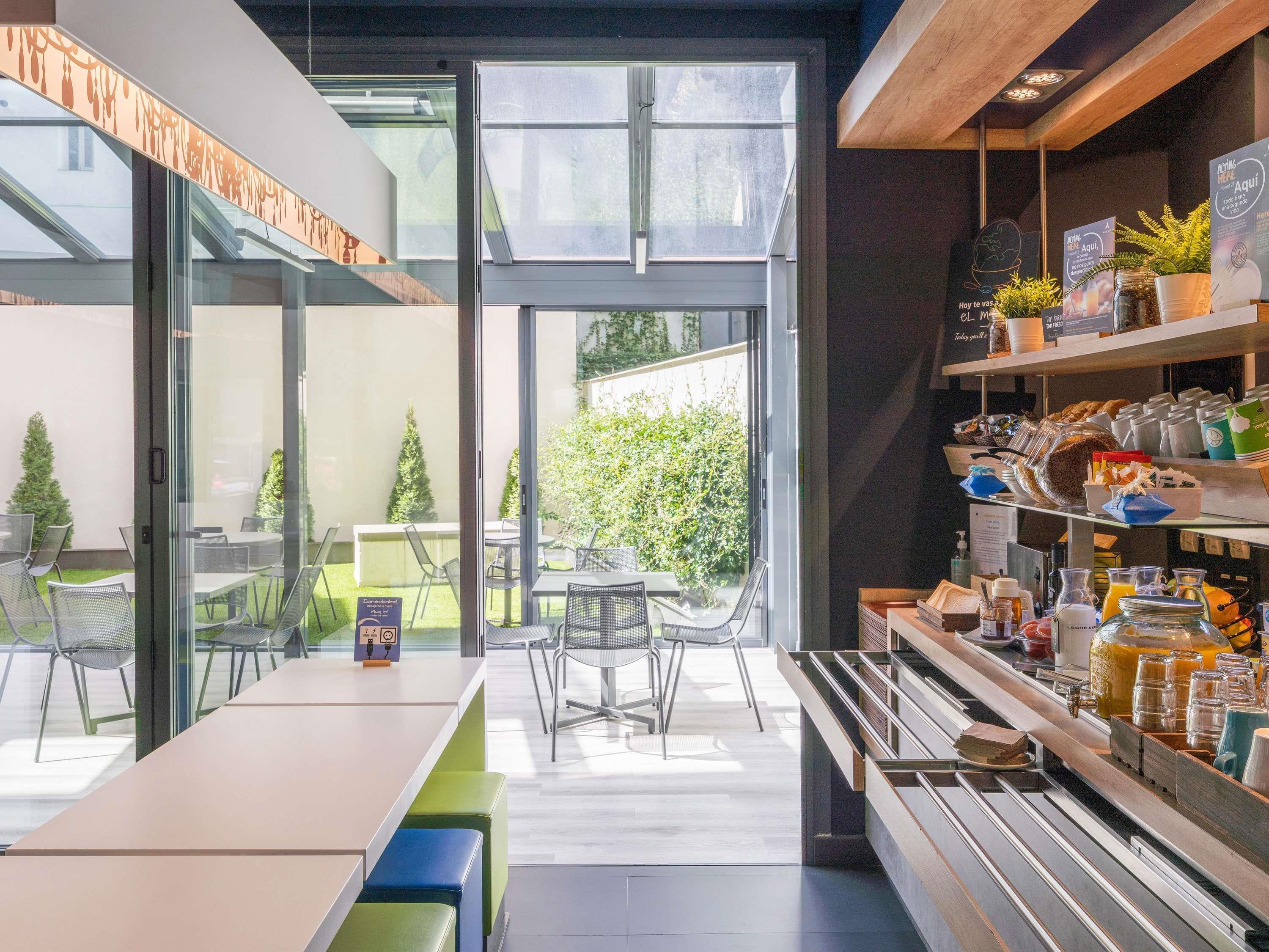 Restaurant ibis budget Madrid Centro Lavapies