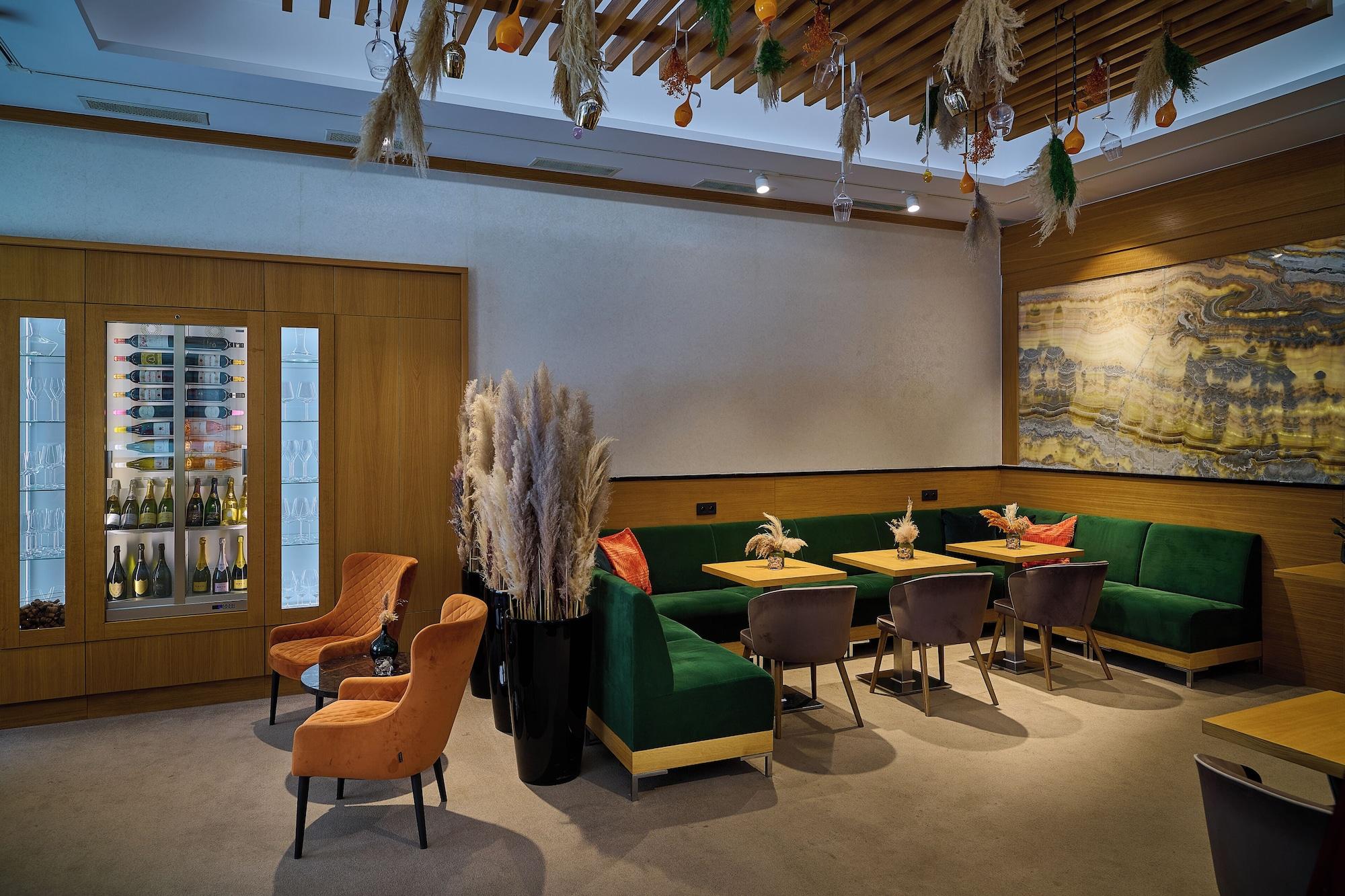 Bar/Salón Urpin City Residence