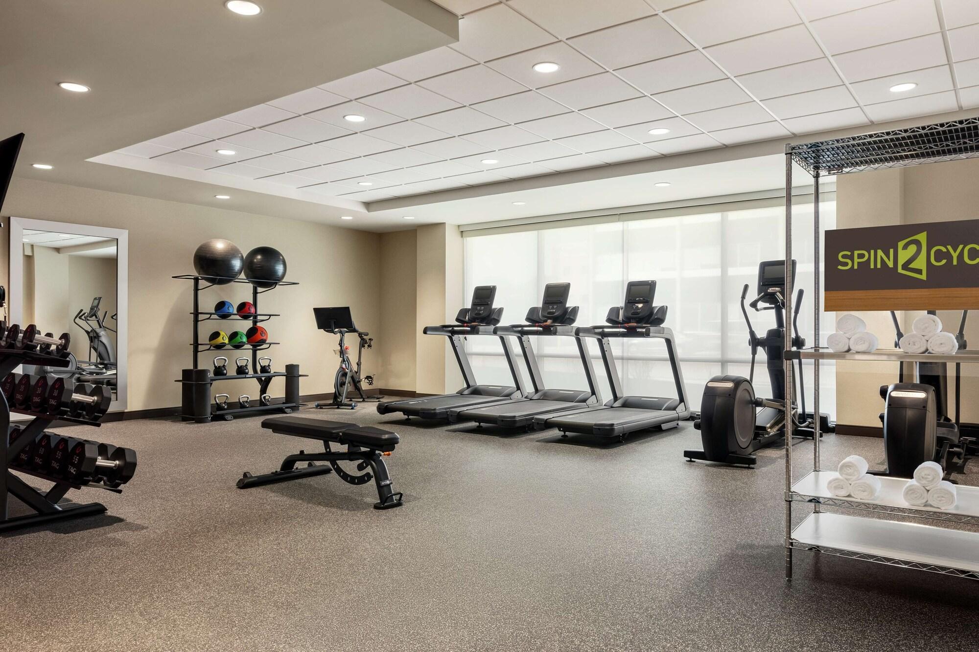 Gimnasio Home2 Suites By Hilton Milwaukee West