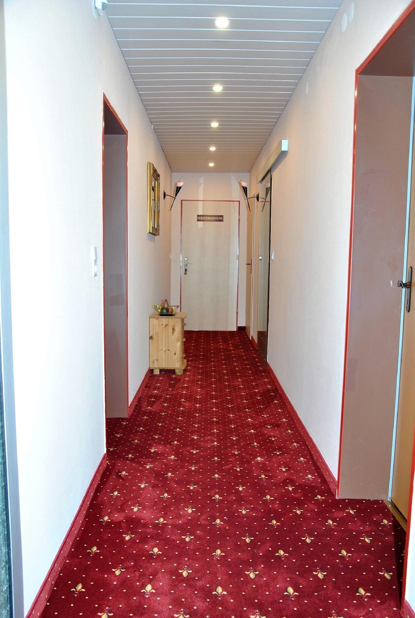 Vista Lobby Pension Elan