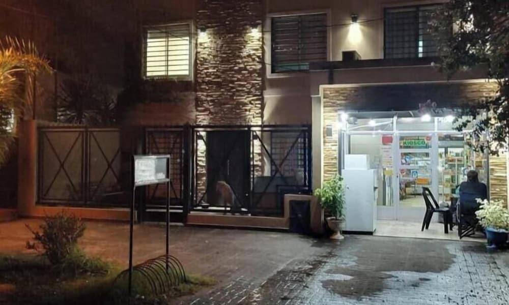 Vista Exterior Hostel y Spa Bauti