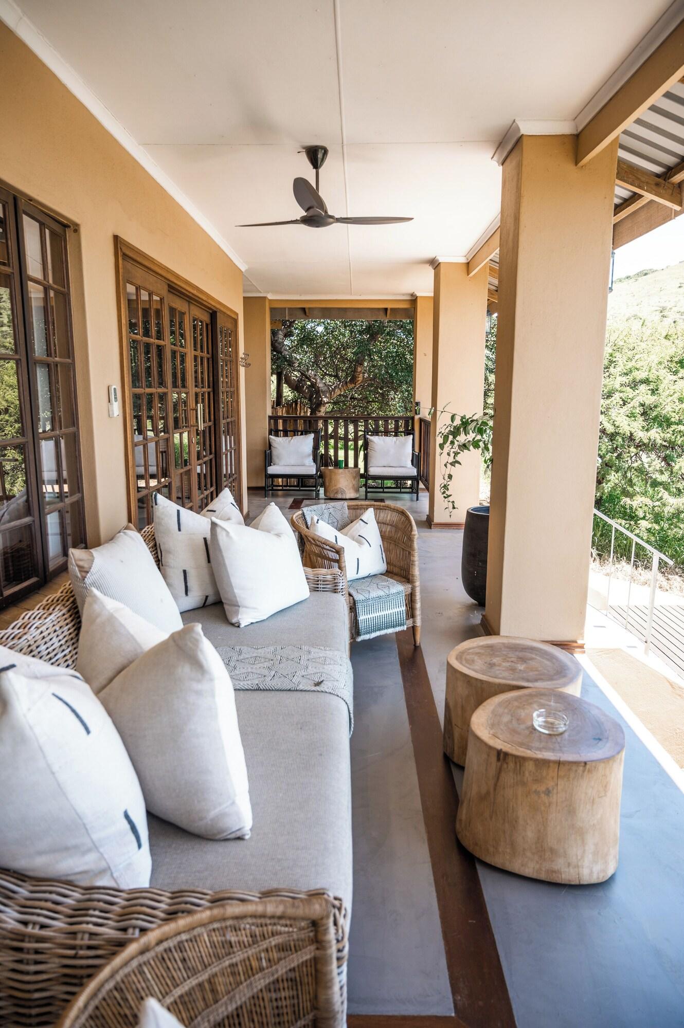 Equipamiento de Habitación Duiker Game Lodge