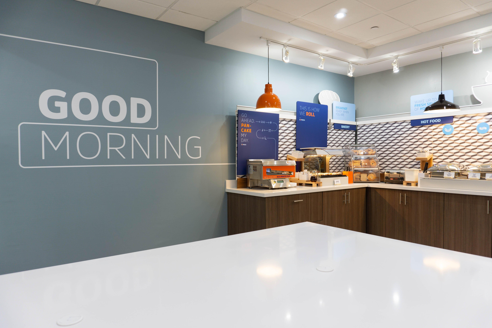 Restaurant Holiday Inn Express Los Angeles Downtown West by IHG