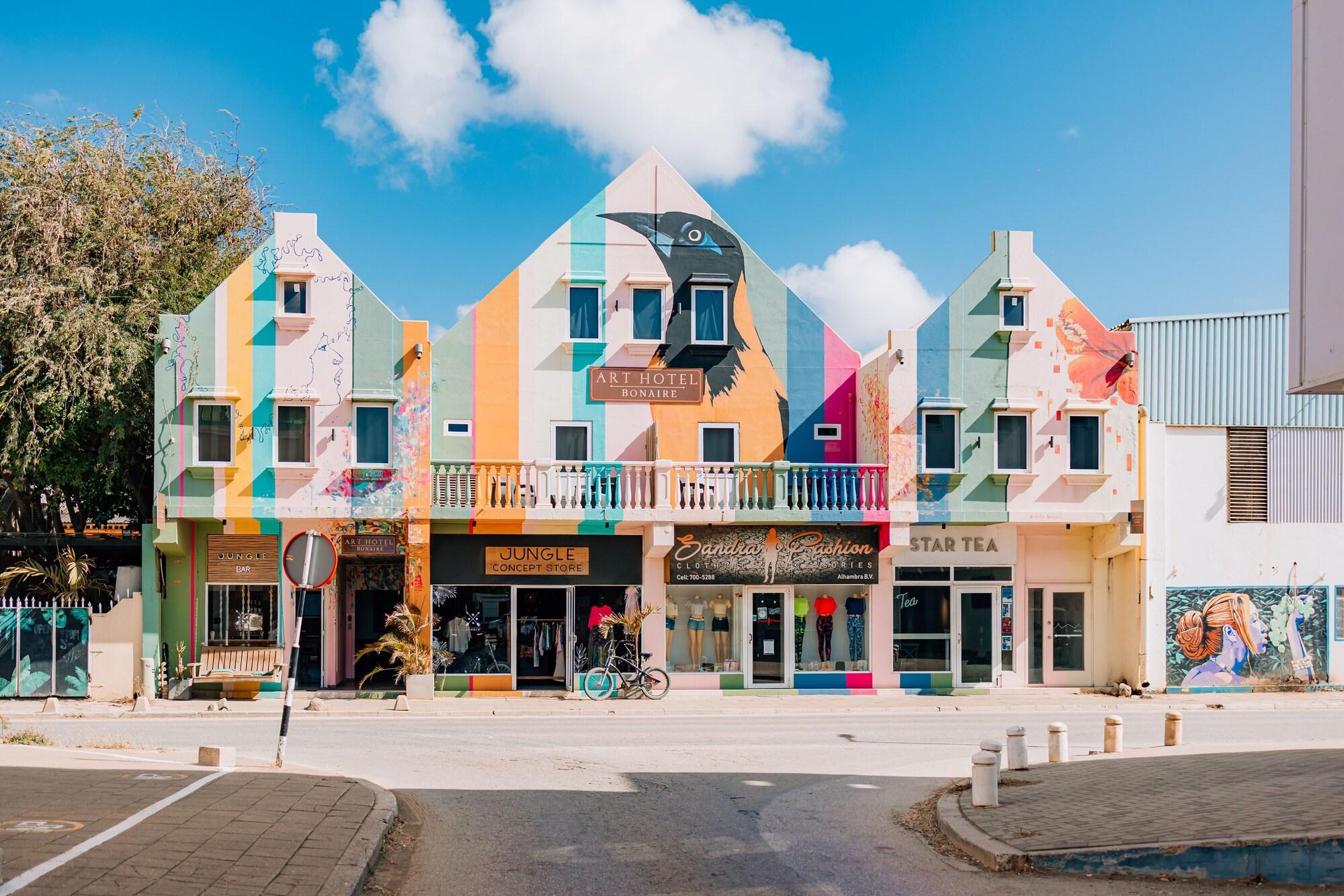 Vista Exterior Art Hotel