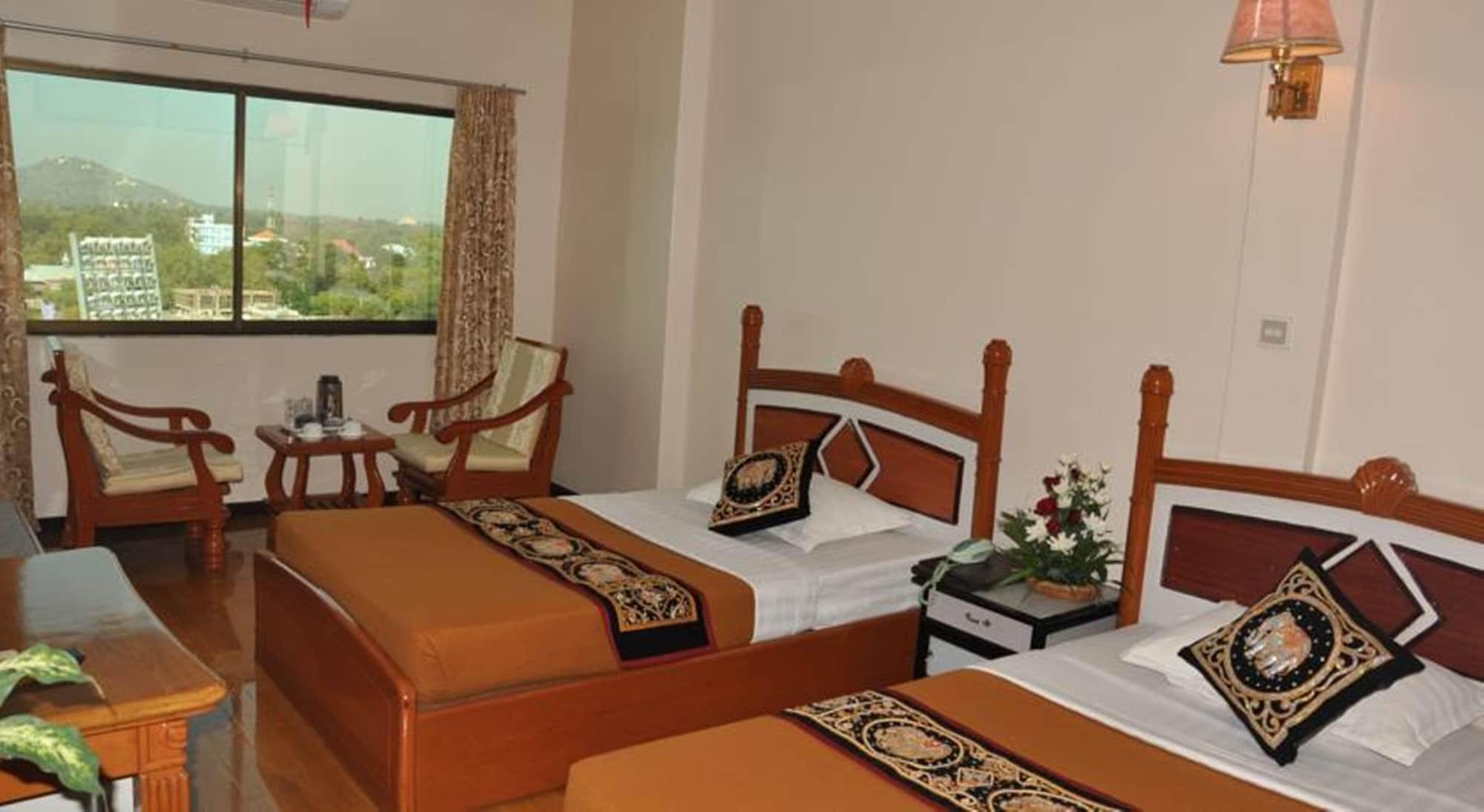 Varios Golden City Crown Hotel