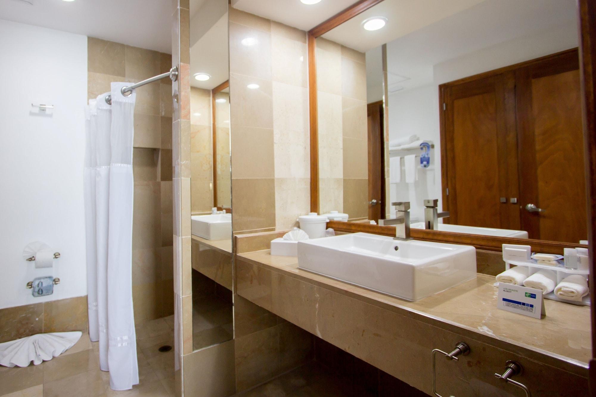 Equipamiento de Habitación Holiday Inn Express Nuevo Laredo by IHG