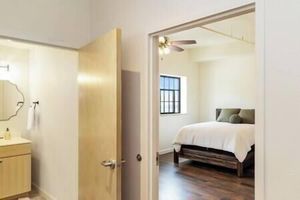 Alquiler Vacacional - Brand New SPACIOUS 2 BR Downtown Burlington! Unit 302N
