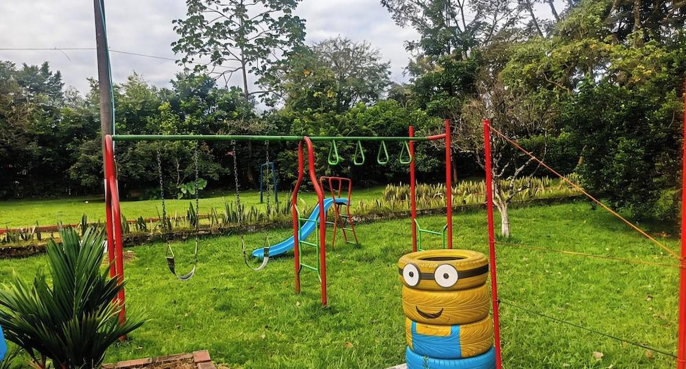 Instalaciones Recreativas VILLA VICTORIA