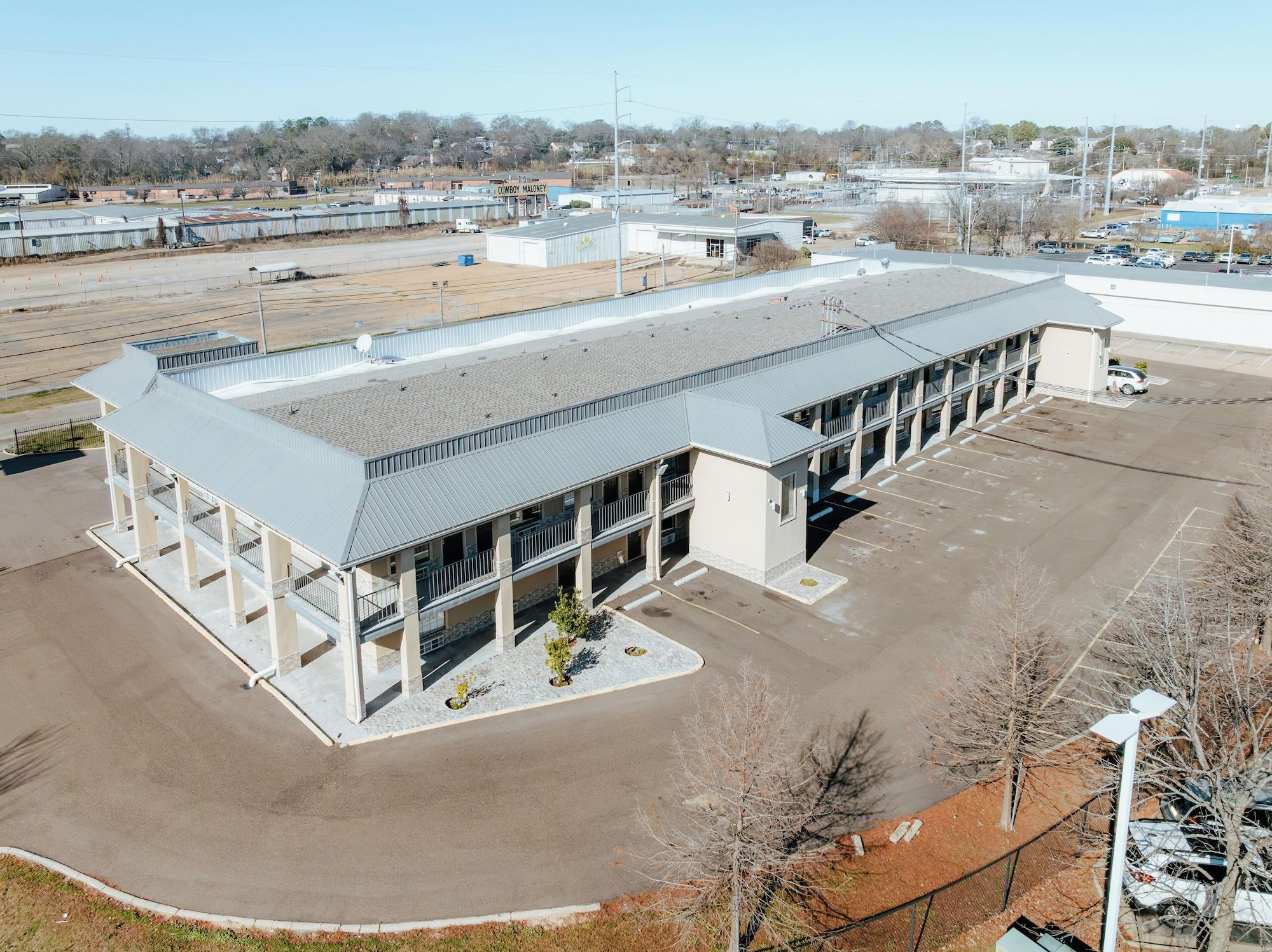 Vista Exterior Super 8 by Wyndham Jackson MS Near the Fairgrounds