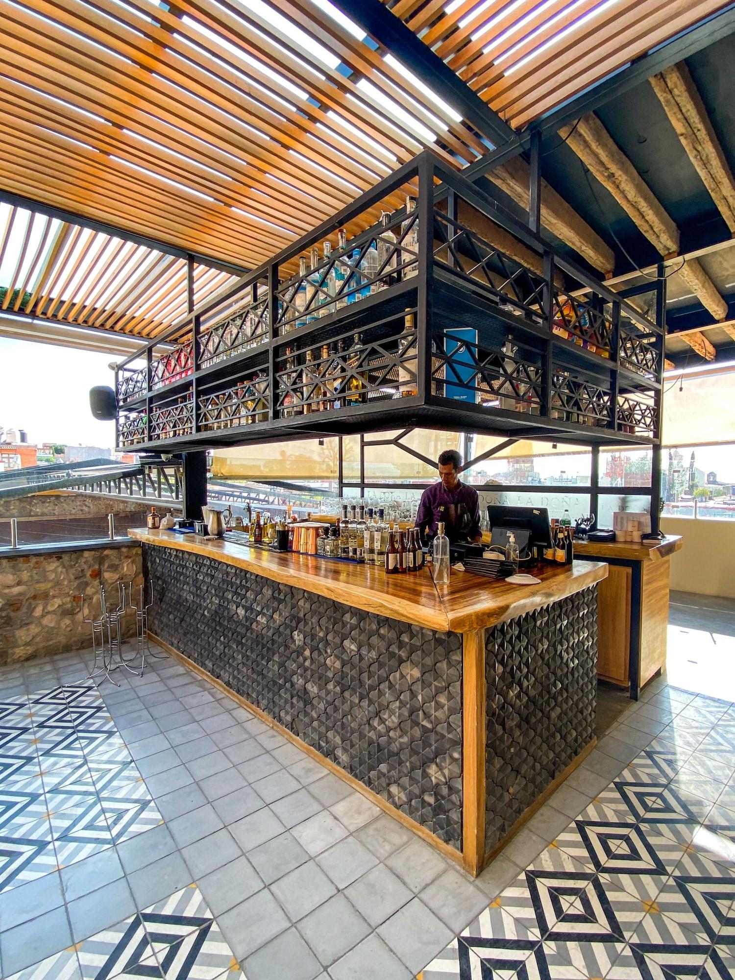 Bar/Salón Hotel Nena